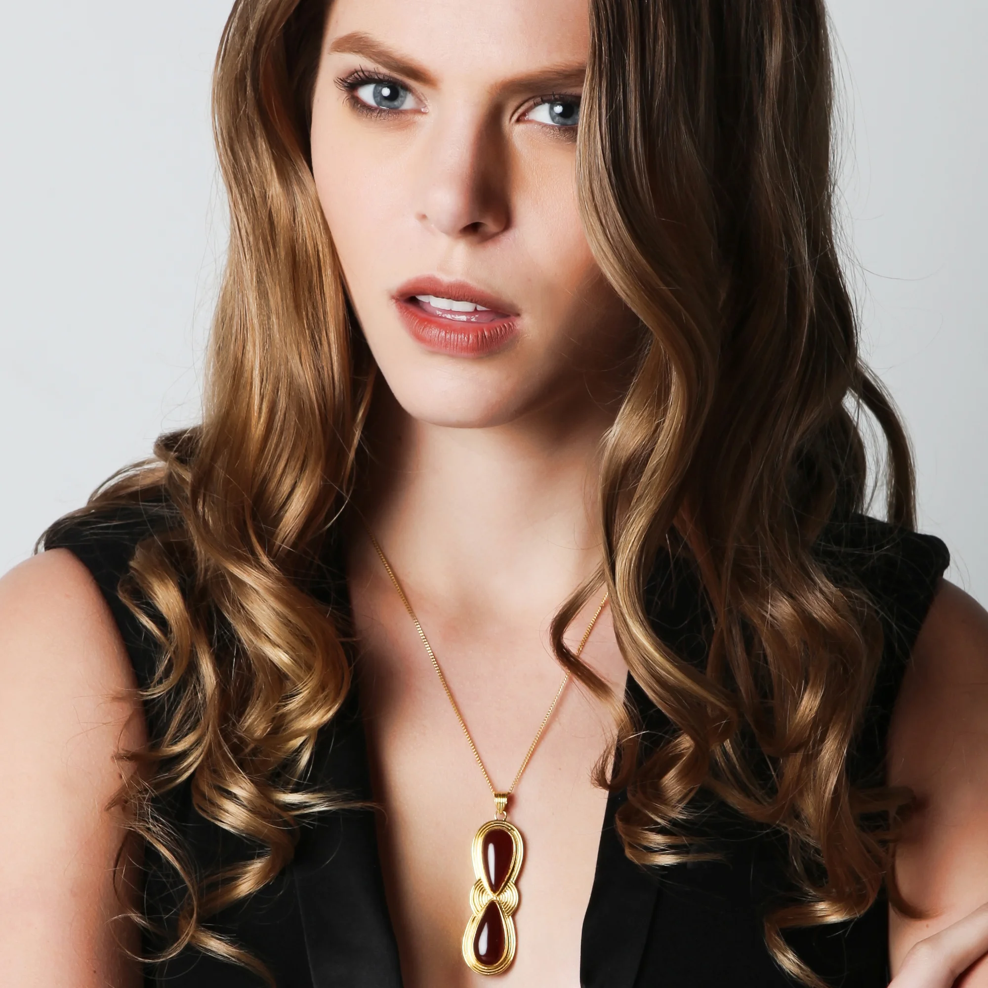 Double_Teardrop_Necklace_Blue_Red_Agate3.jpg