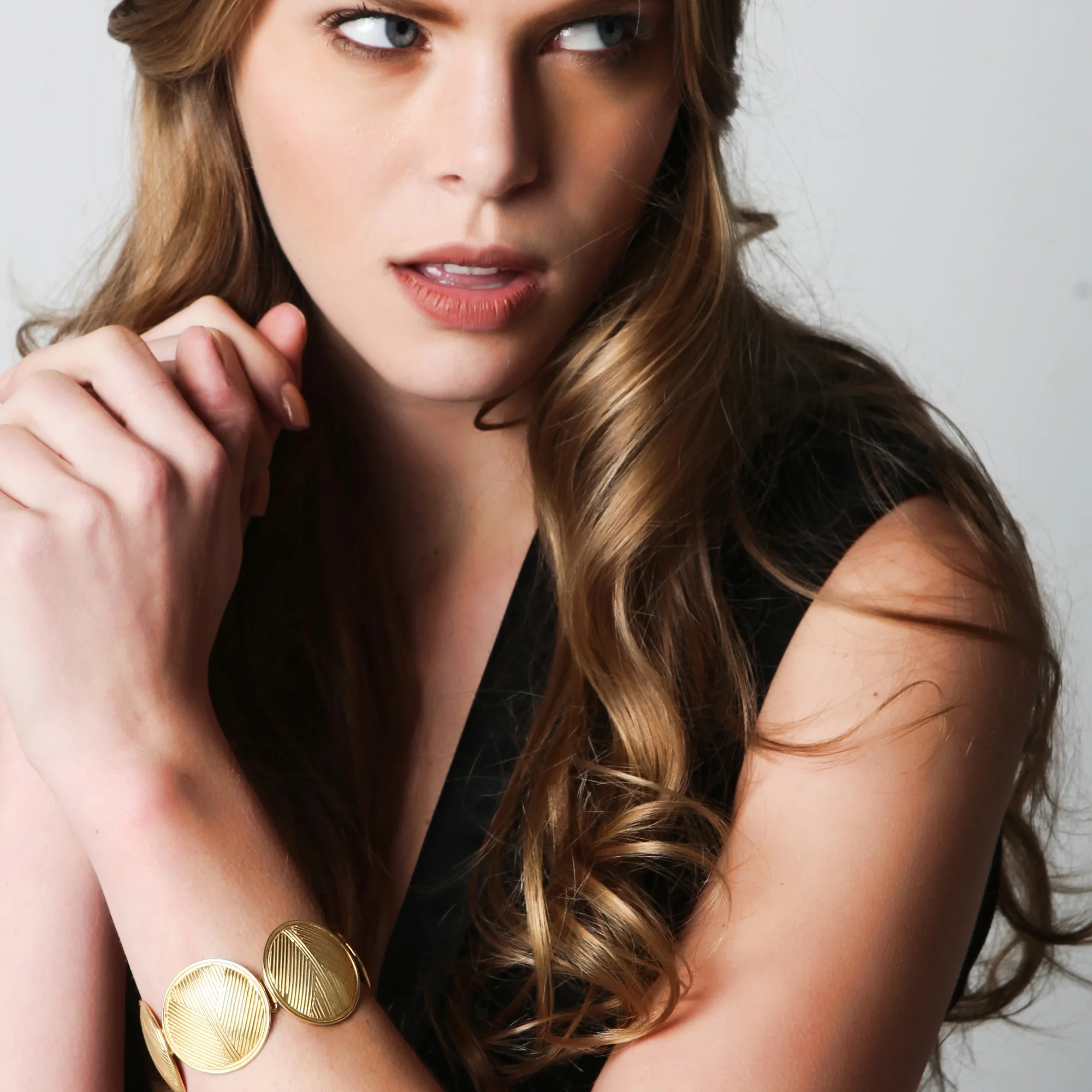 Solid_Circle_Bracelet2.jpg