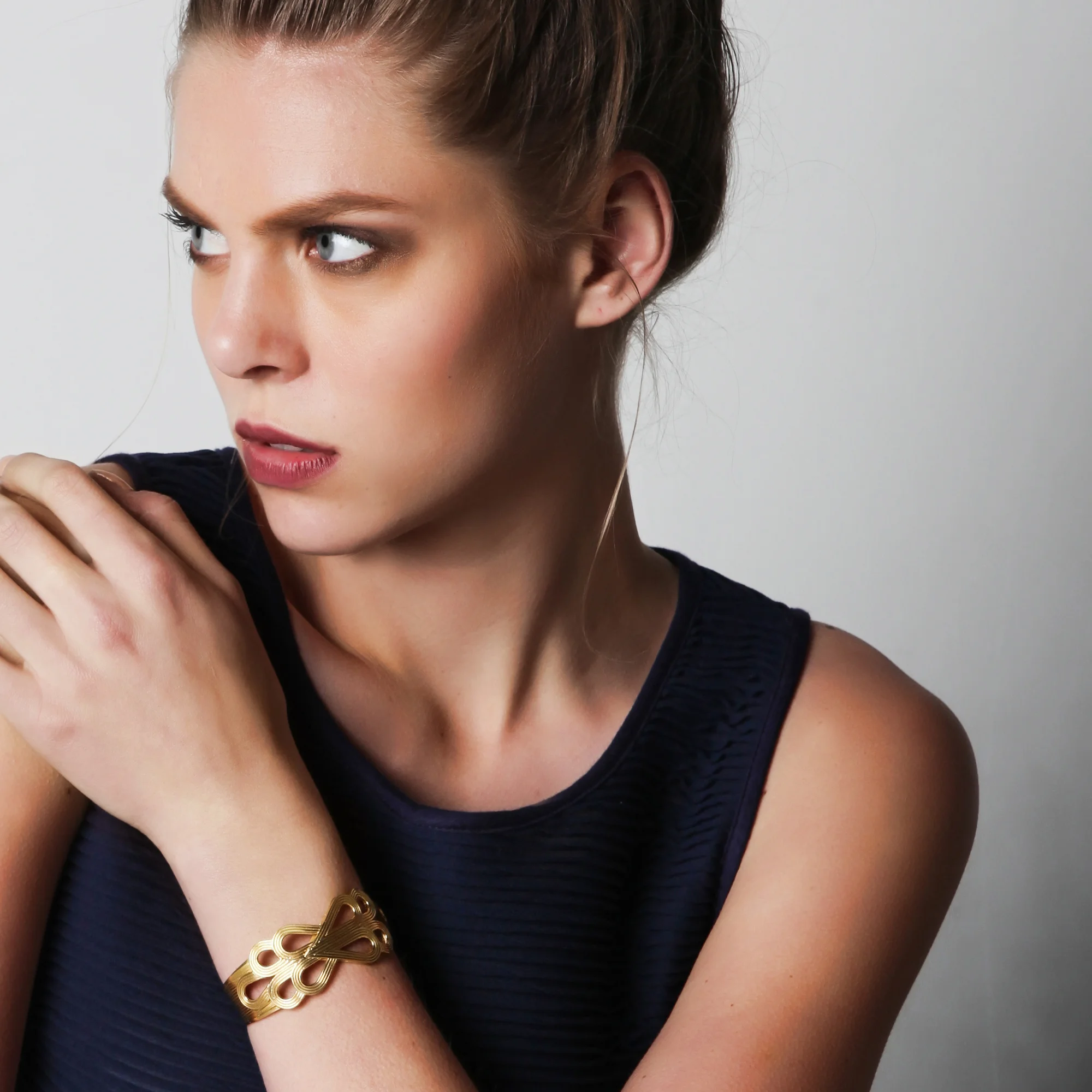 Scaled_Teardrop_Cuff2.jpg