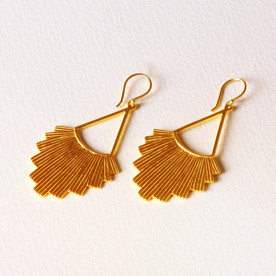 Shell_Earrings.jpg