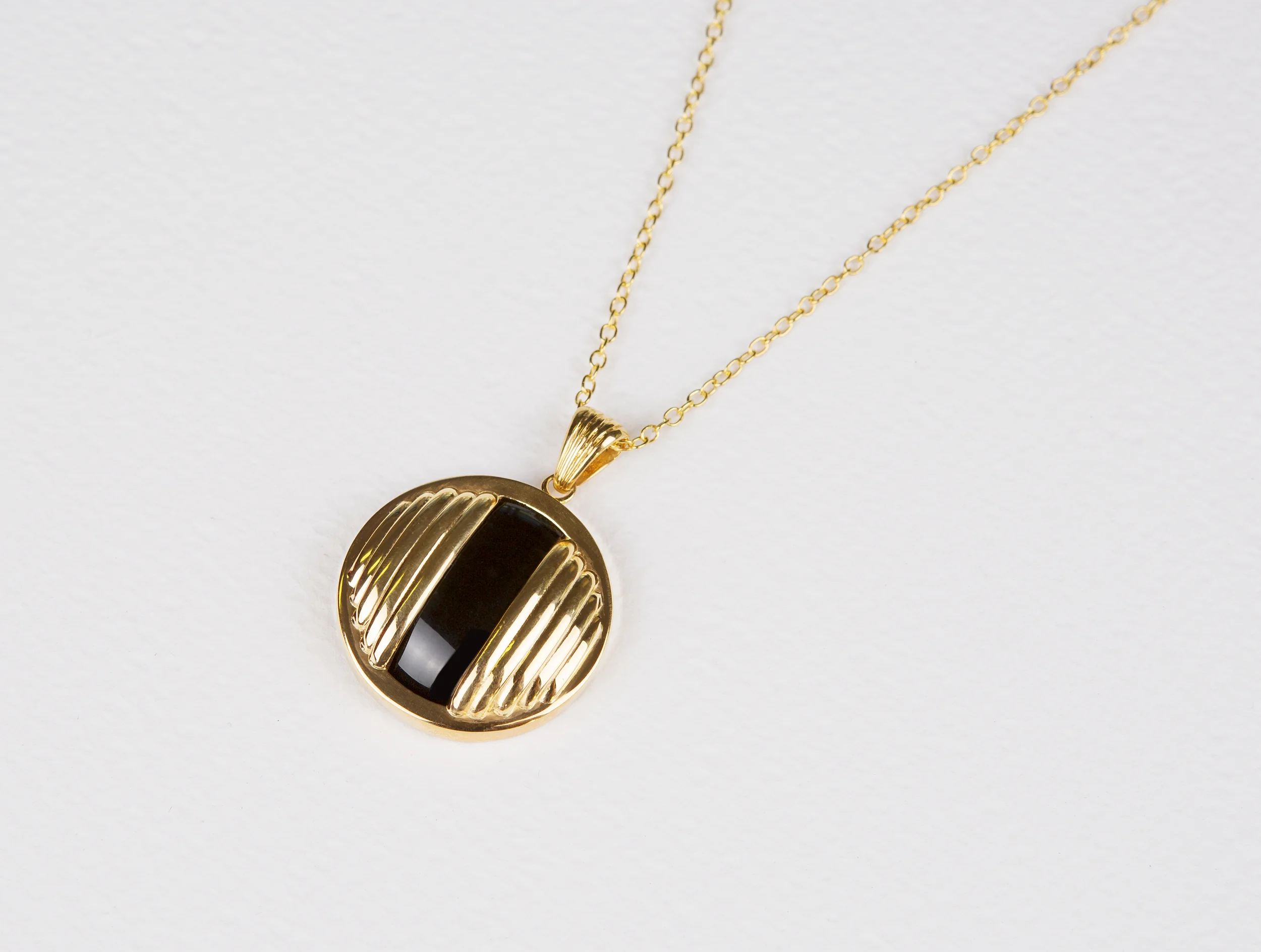 P027 - Circle Black Onyx Necklace .jpg