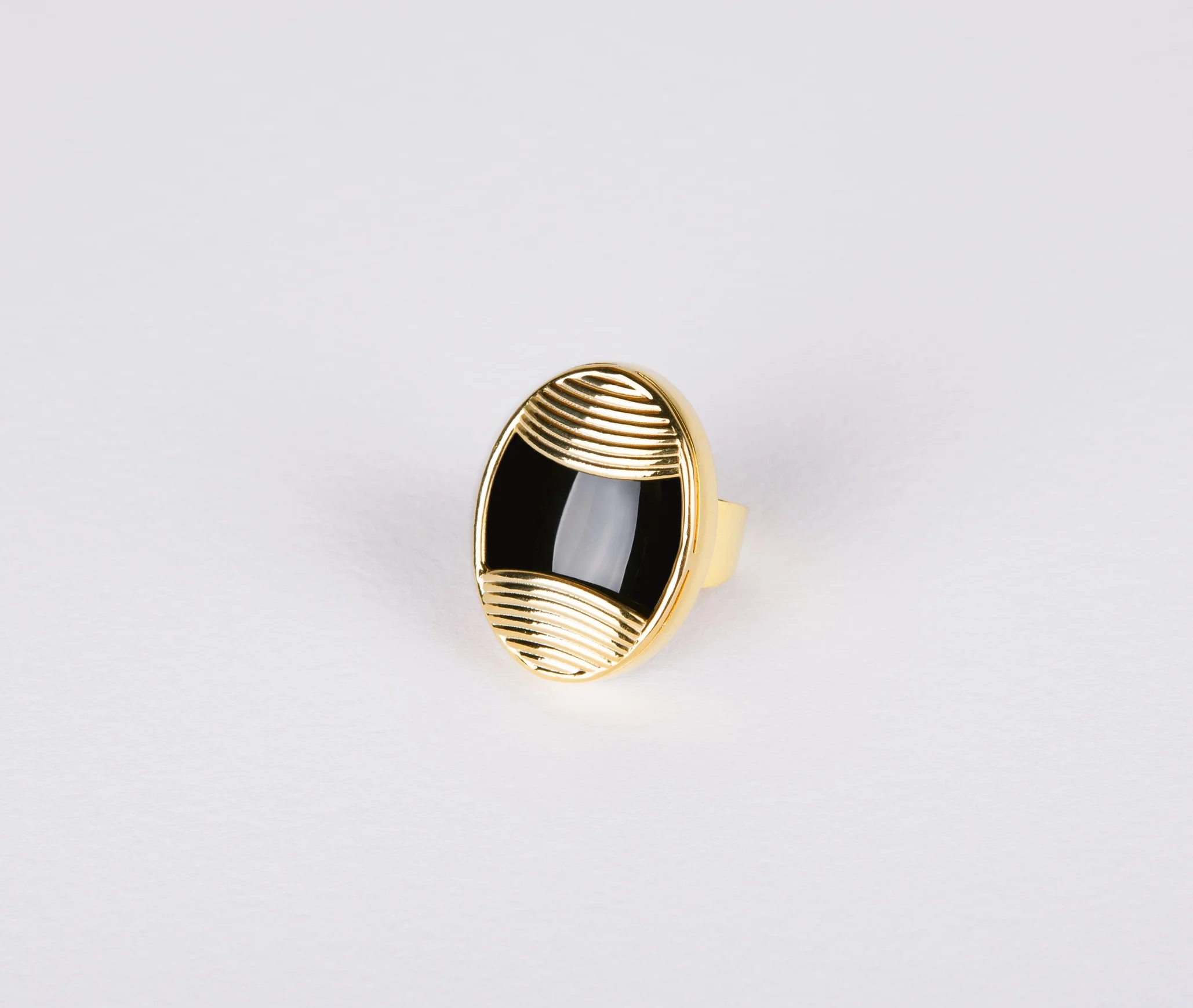R029 - Oval Black Onyx Ring.jpg