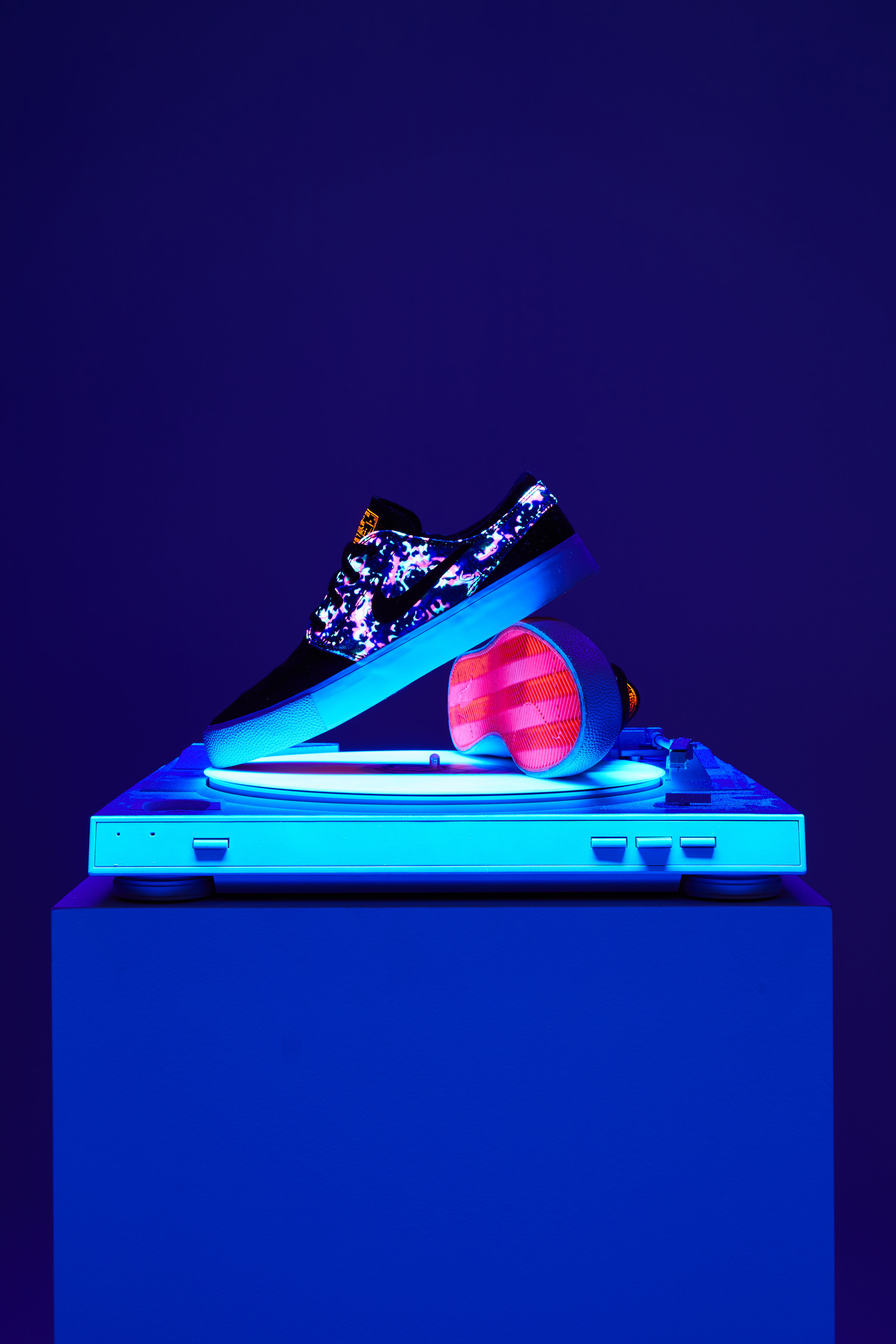 Black_Light_0088.jpg
