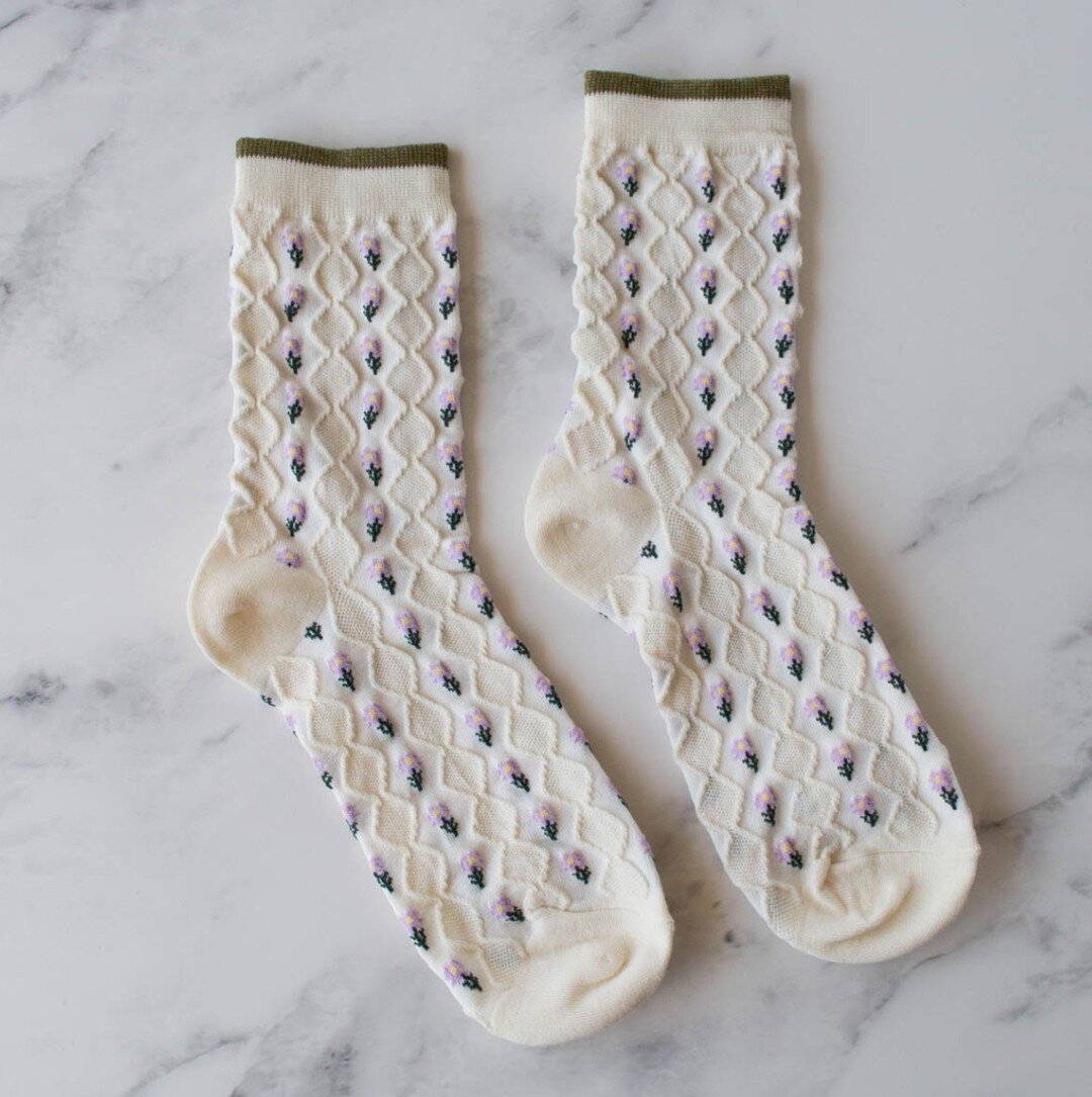 ✨ New: Saint Maria Goretti Vintage Floral Socks ✨

If Saint Maria Goretti is known for one thing, it&rsquo;s likely her purity and innocence. Daisy petals symbolize innocence and are commonly associated with childhood memories of collecting wildflowe
