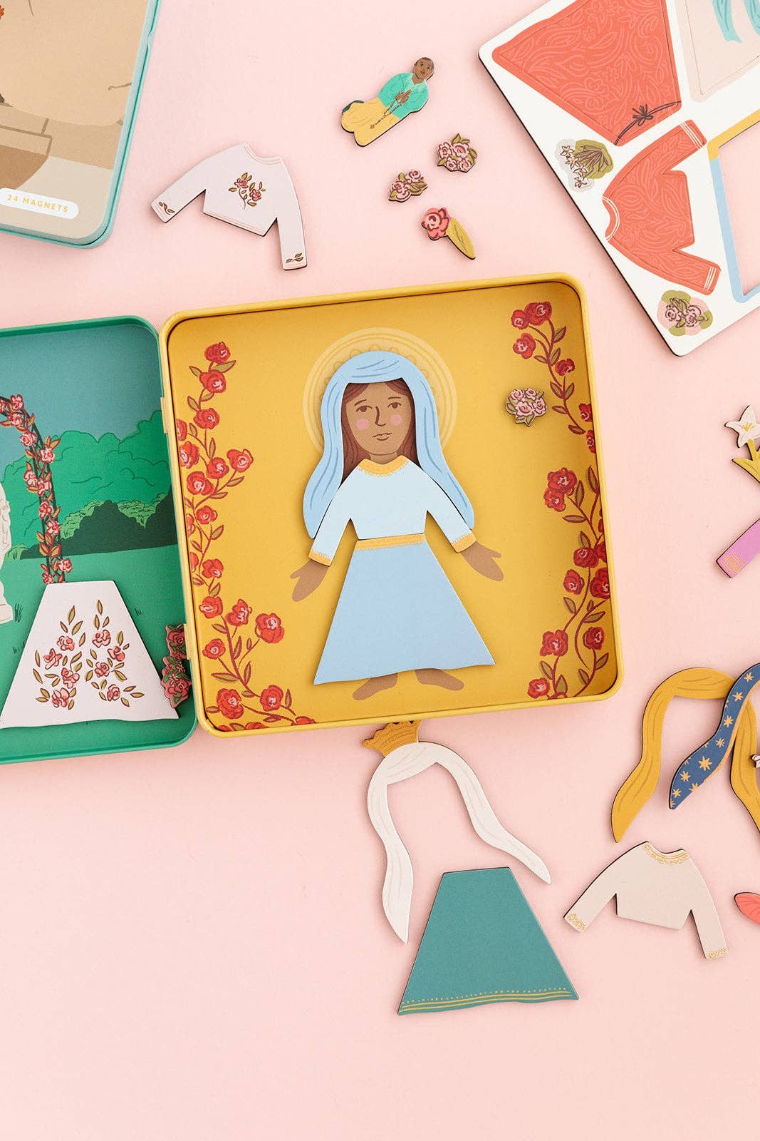 mary-dress-up-magnet-playset-2.jpg