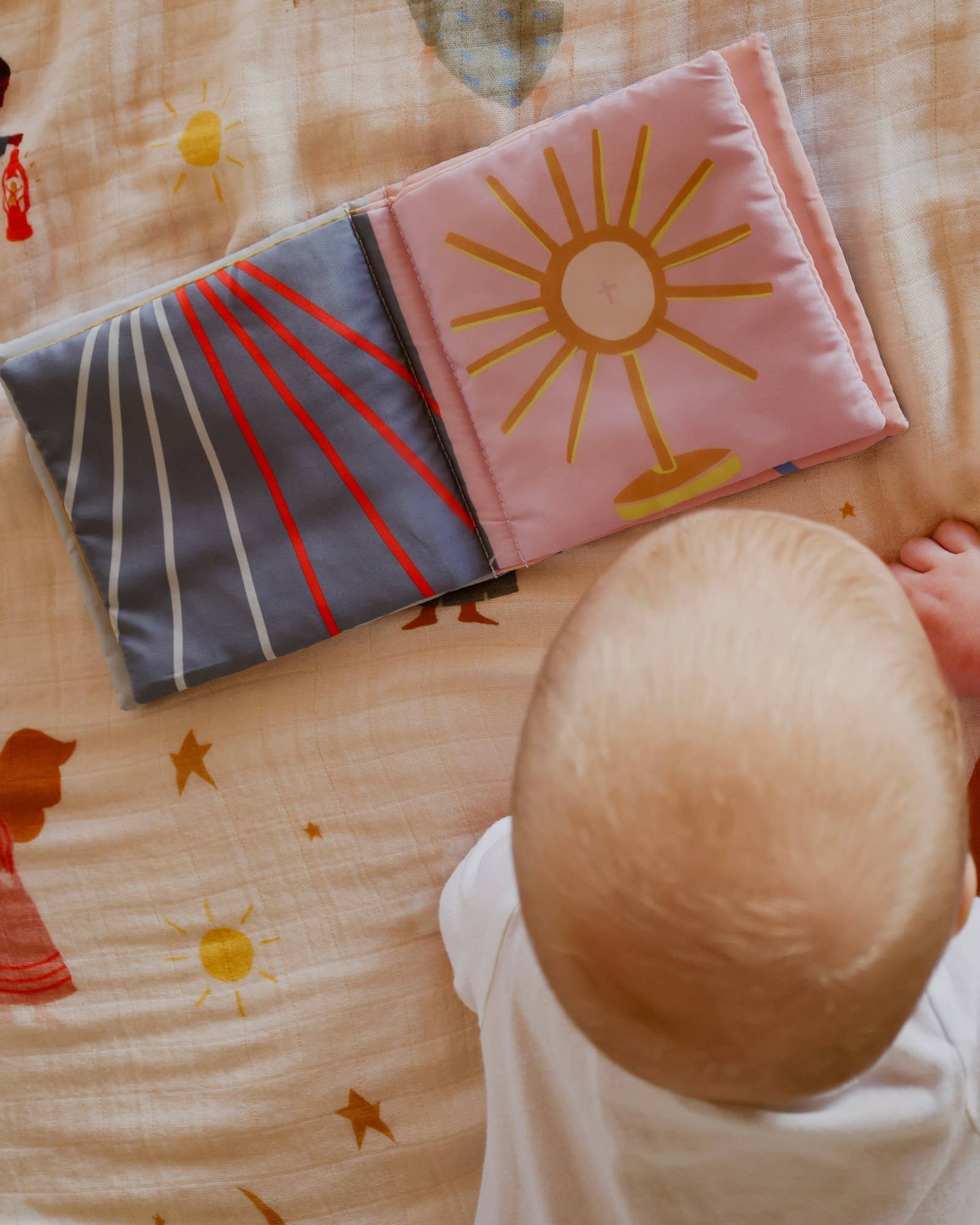 babys-first-devotional-crinkle-book-9.jpg