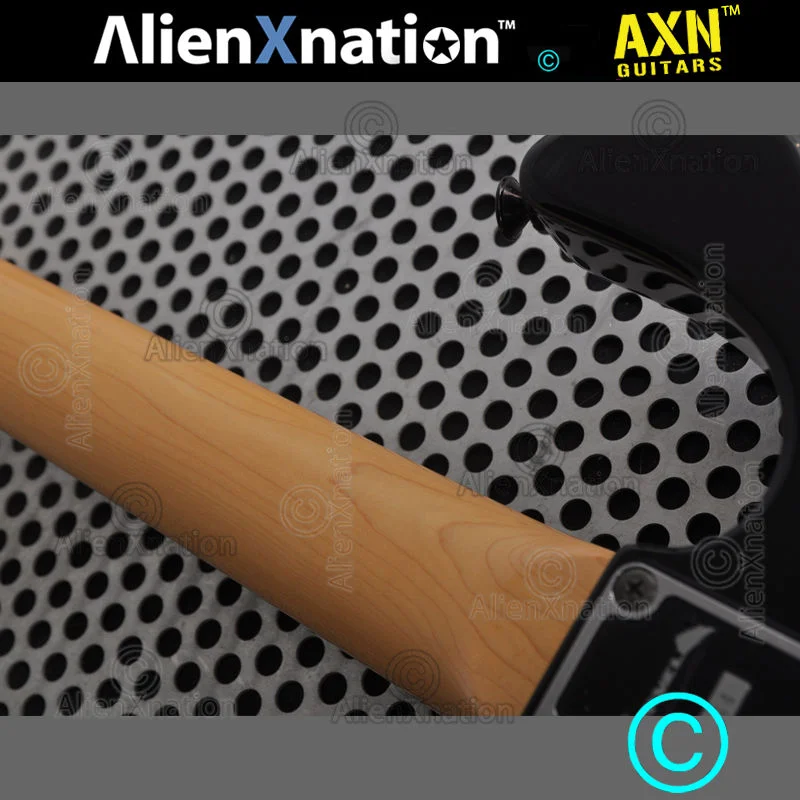 Charvel Jackson Bass 1990 DKB-075 — AXN™ Guitars