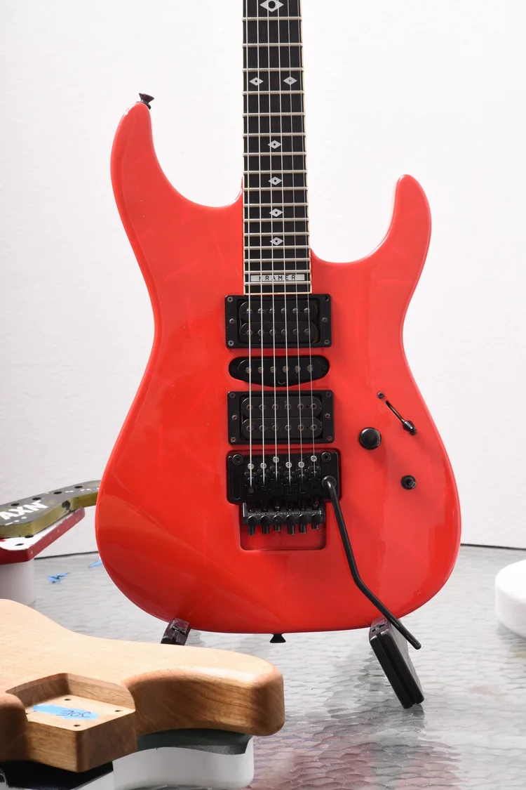 Kramer ESPヴィンテージ Kramer Vintage 1989 Japan Guitar Pink — AXN™ Guitars