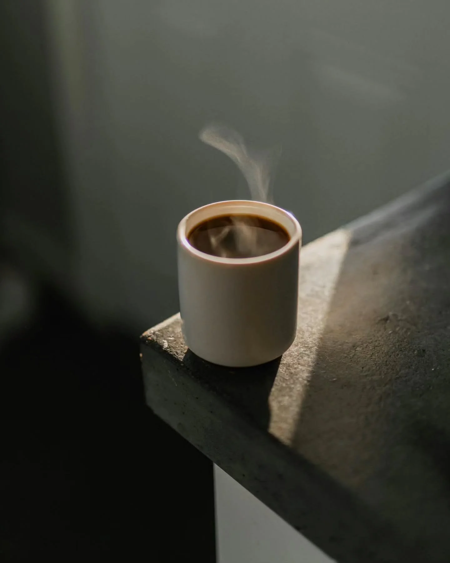 ☕ Caf&eacute;s are popping up everywhere.
Competition isn&rsquo;t the problem, sameness is.

Everyone&rsquo;s opening the same caf&eacute;, just with a different logo.

So here are a few caf&eacute; types; not to copy, but to help you decide who you&