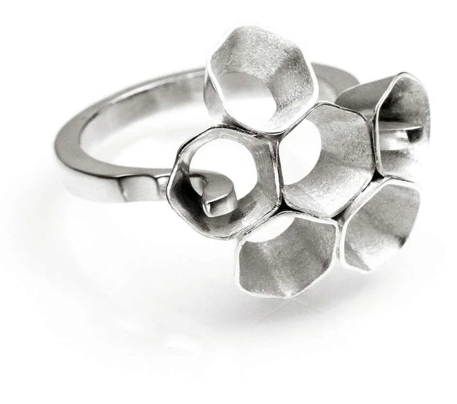 wasp ring zoomed.jpg