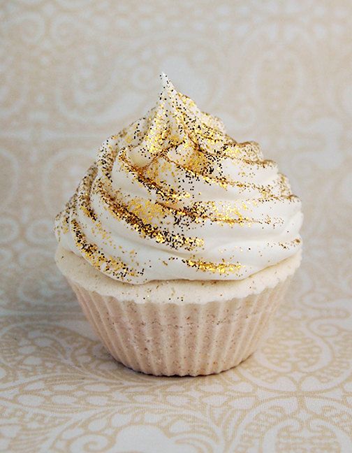 gold cupcakes gatsby cupcakes.jpg