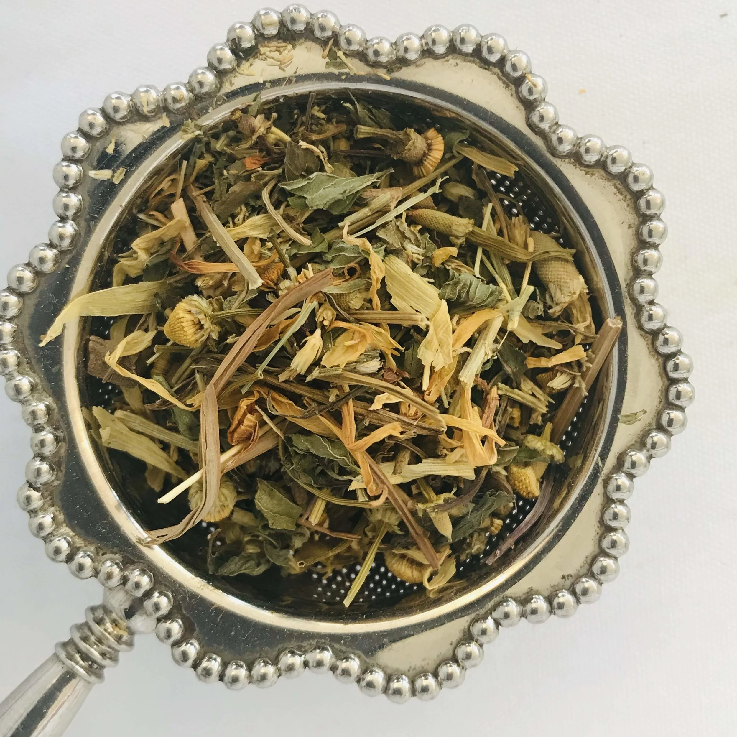 Chamomile & Peppermint.jpg