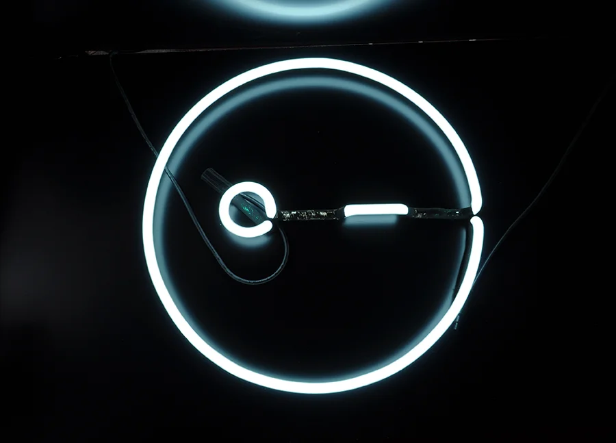 SALT_Design_Livewire_neon_signage_wink.jpg