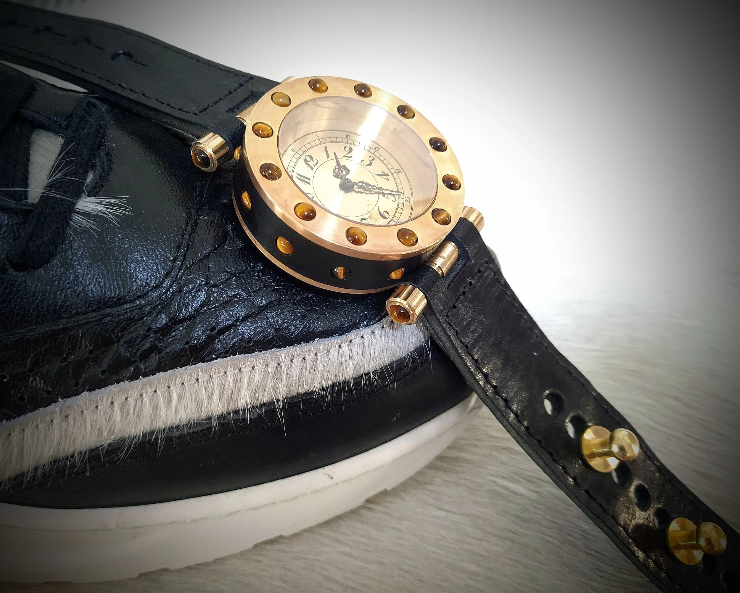 Gambrell Renard Tiger Eye Watch and Carnival Sneaker