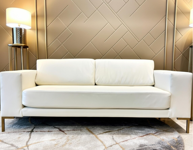 white_leather_sofa.png