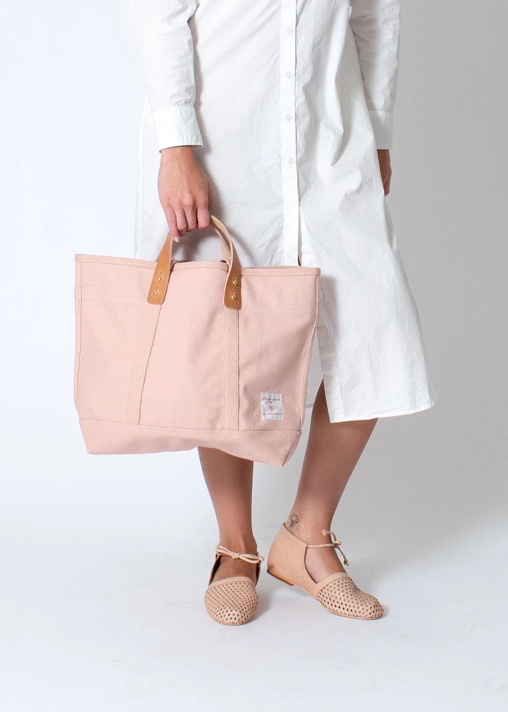 immodest_tote_pink4.jpg