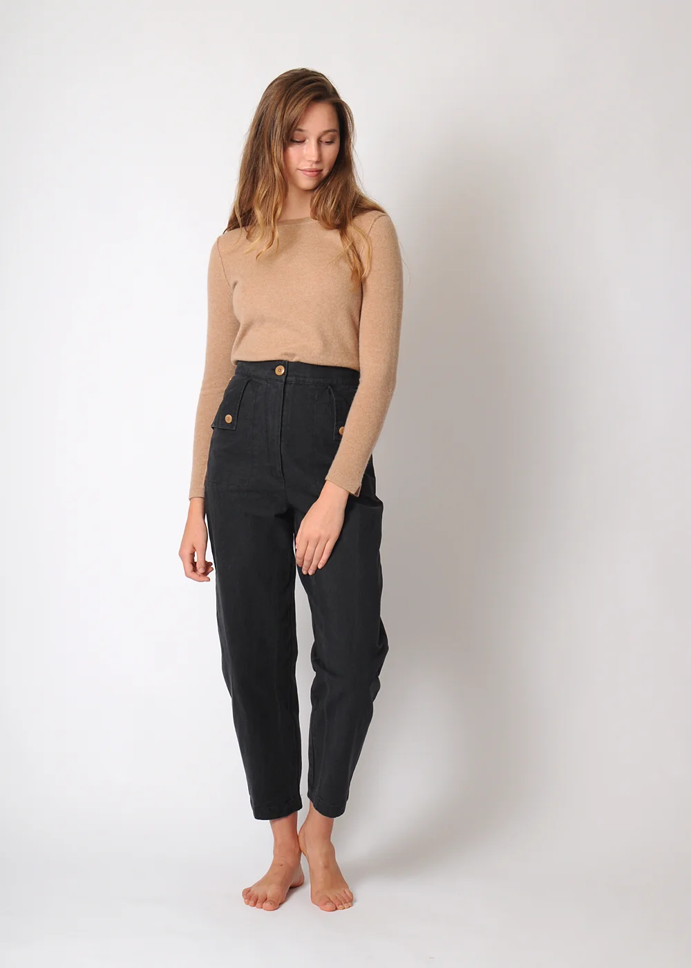 ilana_huxie_blk_front2.jpg