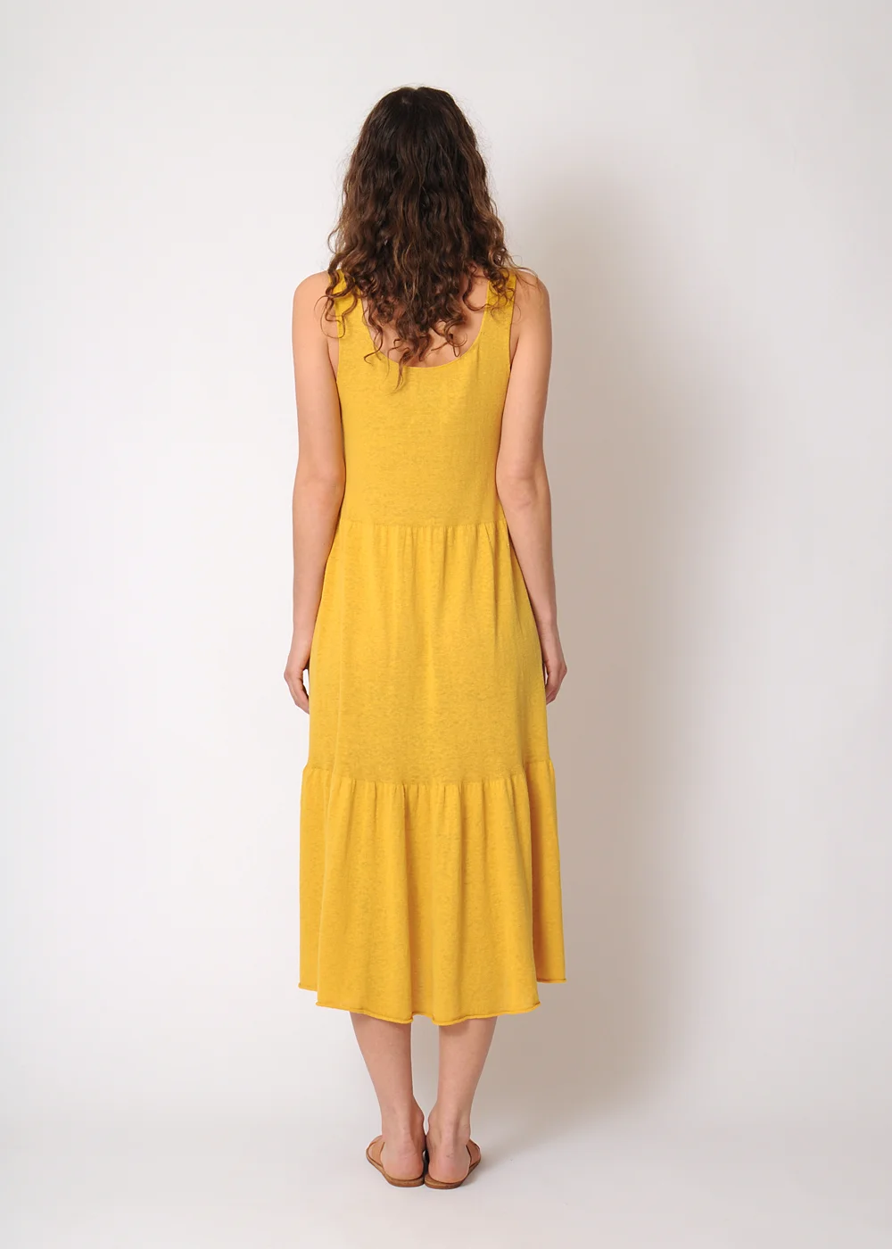 lm_tier_dress_back.jpg