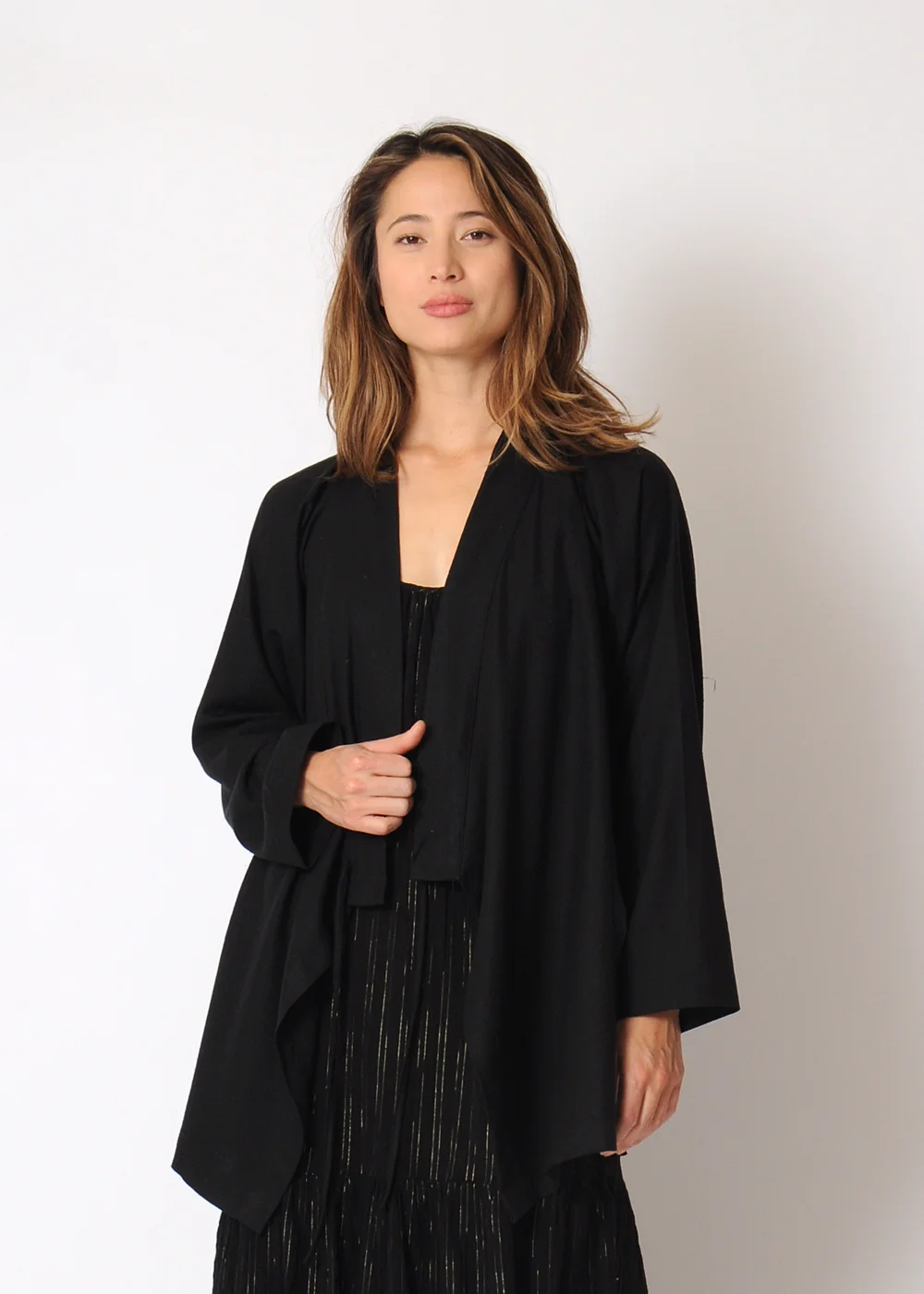 ilmu_kimono_blk_front.jpg