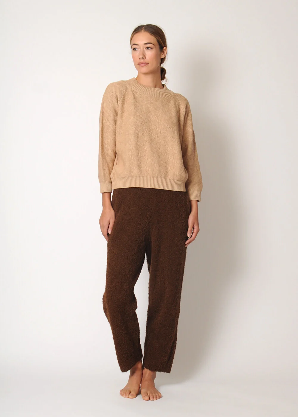 wolhide_sweatshirt_jogger.jpg
