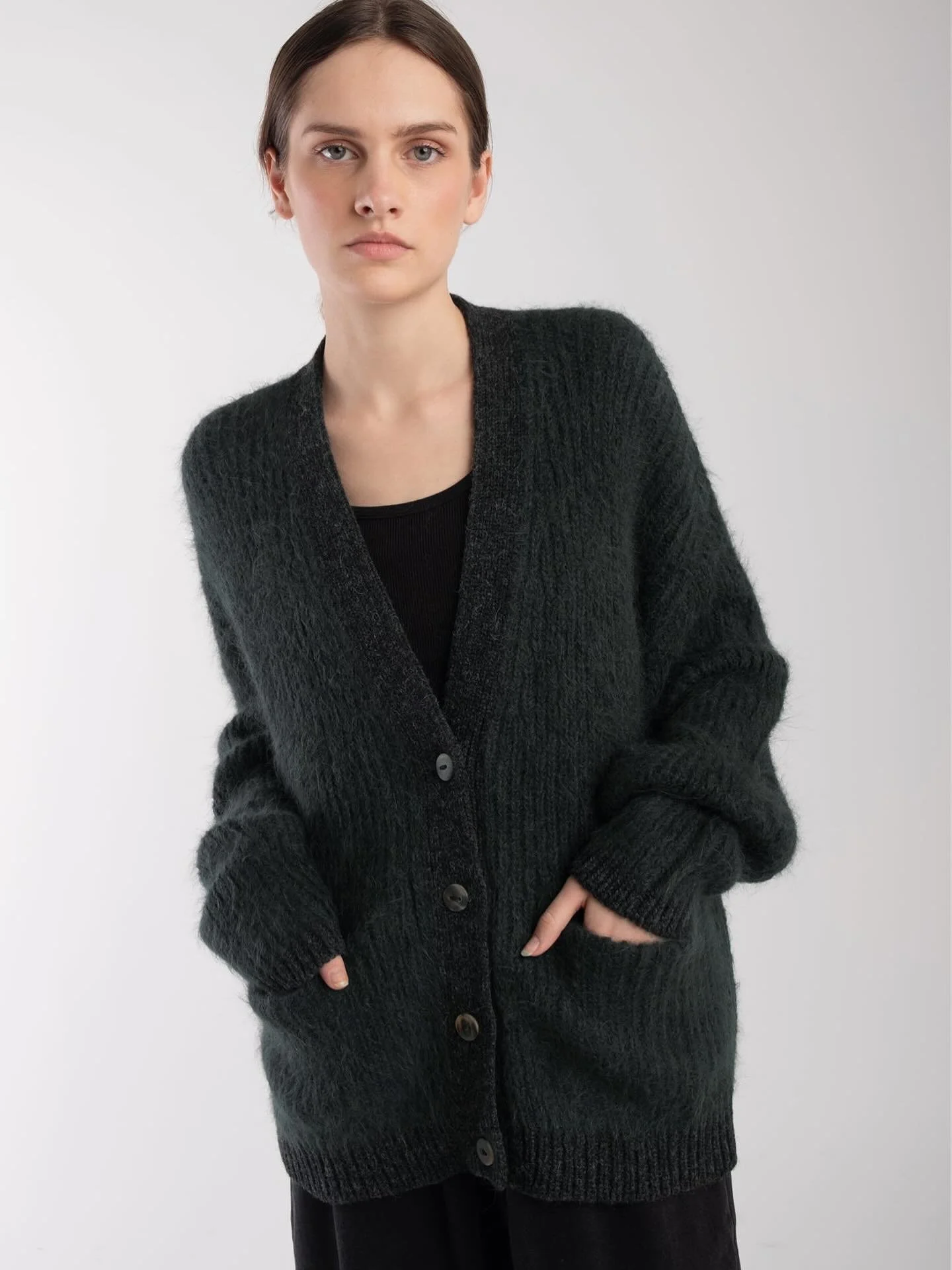@micaela_greg Kiko cardigan in forest 😍