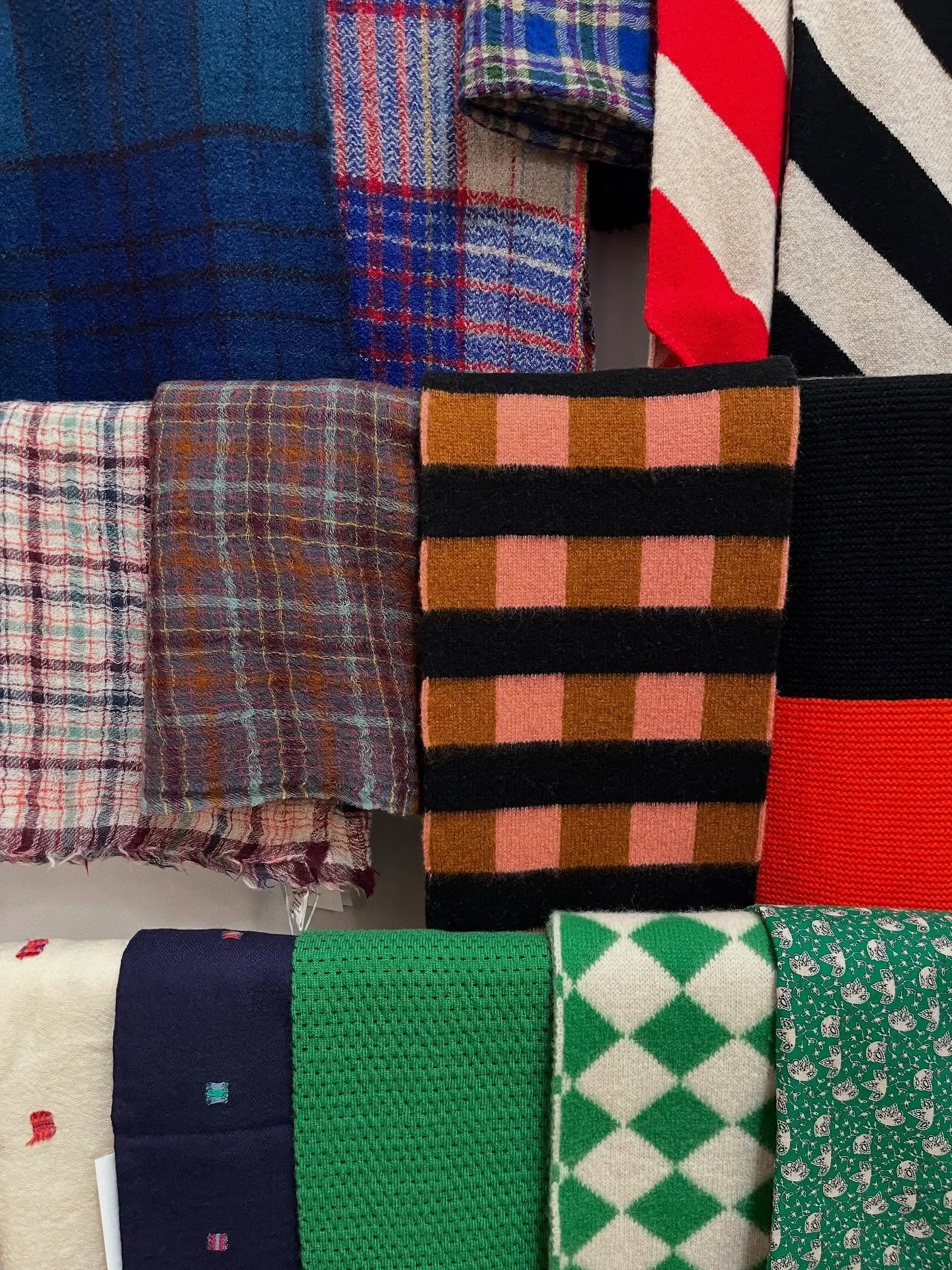 Scarves from @moismont and @jogordonknitwear 
🧣 &hearts;️