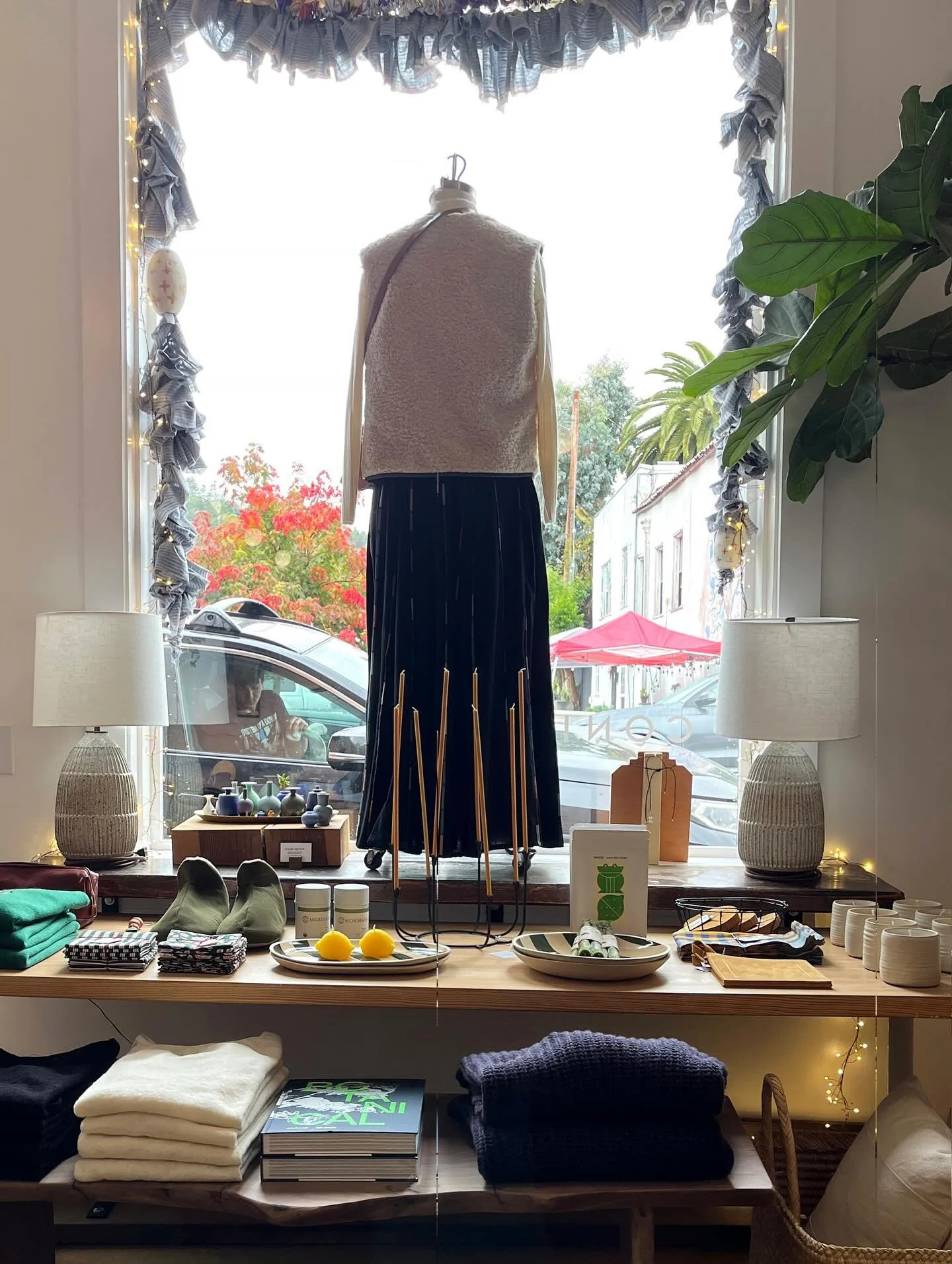 Shop vibes ✨
We are filling up with our fall/winter clothing collections, pottery, gifts and home wares
If you live in the Bay Area come visit our Fairfax brick and mortar! It&rsquo;s worth the trip! Fairfax is full of great shops, yummy restaurants 