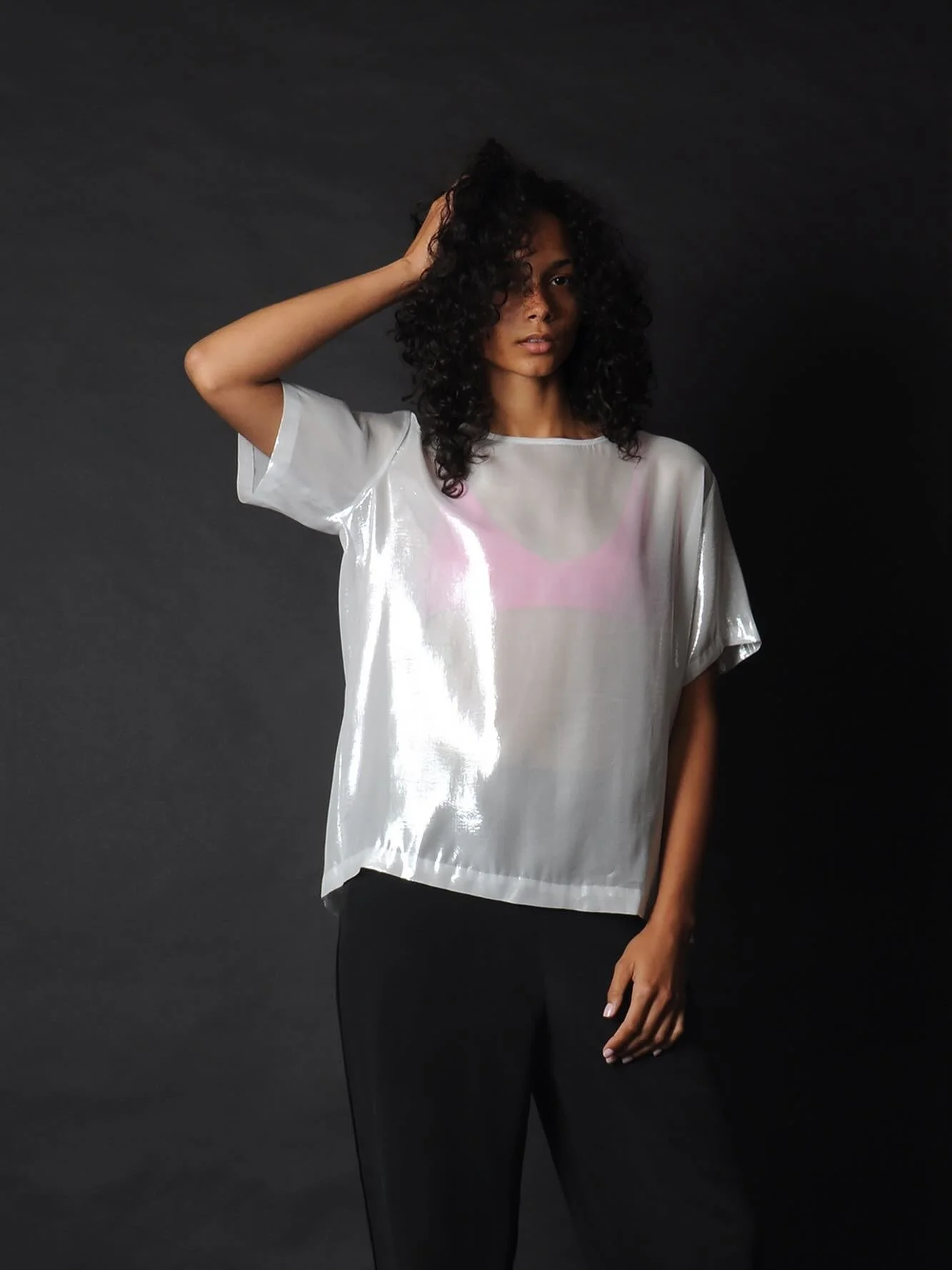 The Conifer Shimmer Tee✨ 
A sparkly silk top for your parties 🤩