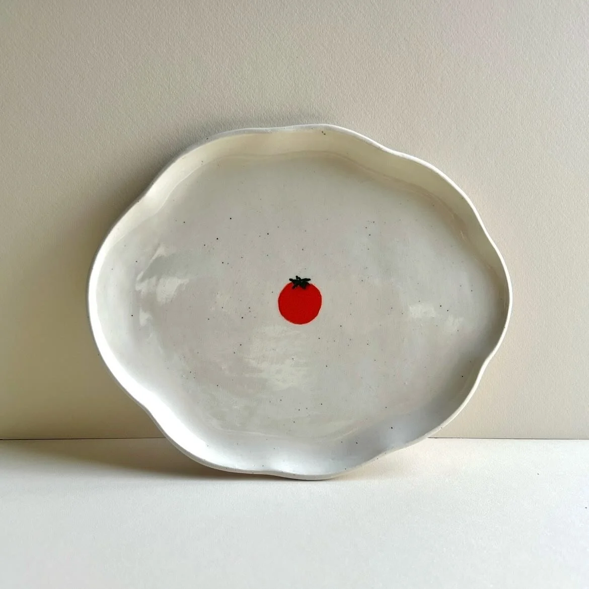 @lh_ceramics 🍅 plate for serving a side dish at your parties 🤩