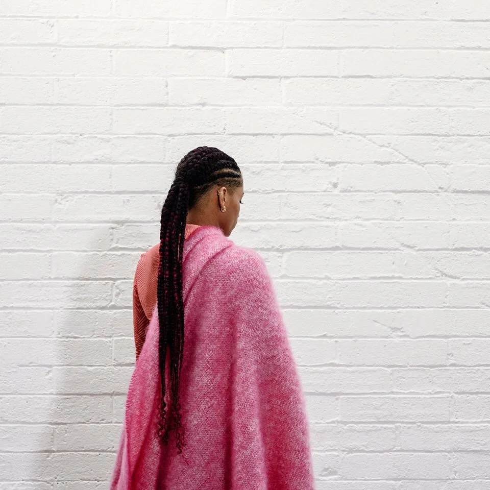 @cushendale soft fuzzy mohair blankets 🤗
Made in an ancient mill in Ireland 🇮🇪