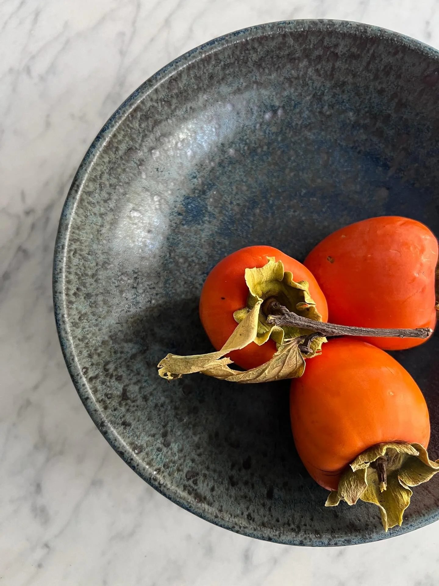 build your collection or gift a beautiful bowl or mug by our favorite Bay Area ceramicist 😍 @manueveryday