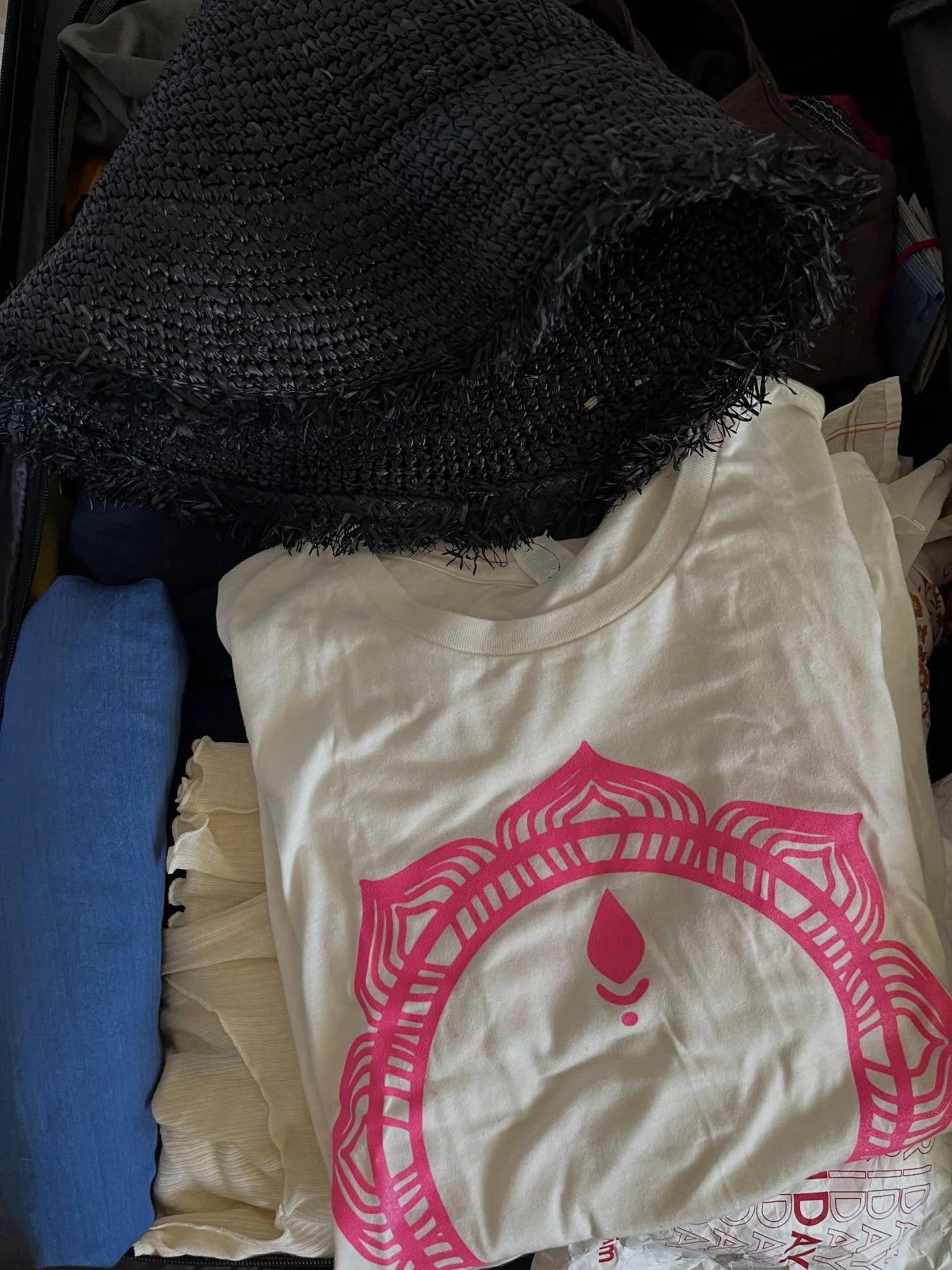 Hi friends, minimal or no posts for a week! I&rsquo;m going offline for a week with @padmastudiomarin 🧘&zwj;♀️🐬🙏Mark your calendars for January 28th! We are having our annual Clearance sale 🎉 up to 80% off past season styles for one week. Woo hoo