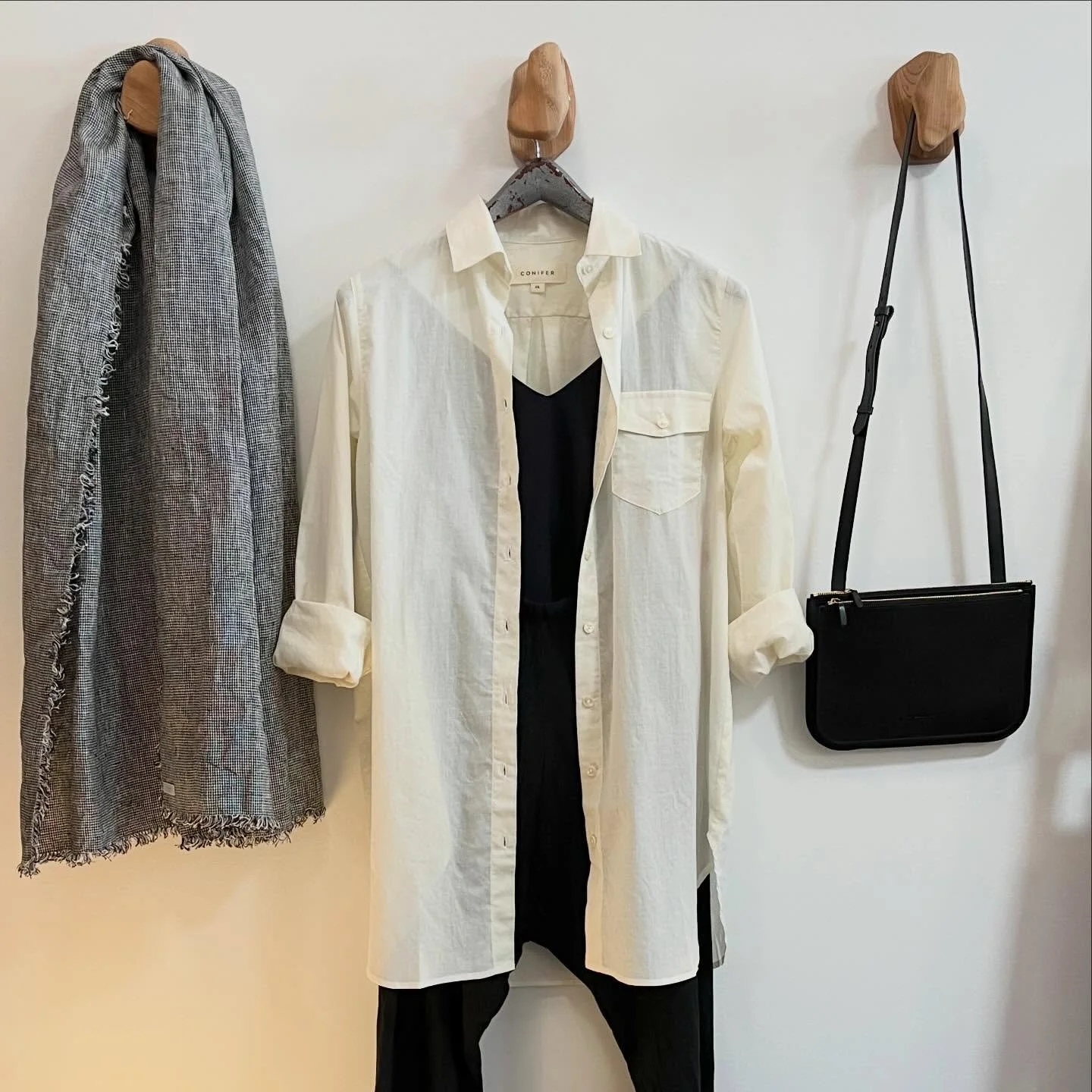 We are gearing up for warm weather and travel ☀️
Make it effortless and comfortable with clothing you can fit in a tiny suitcase and let the wrinkles show!
@conifershop Art Shirt 
@leftonfriday swim (wear as a bodysuit)
@uzinyc pants
@foglinenwork sc