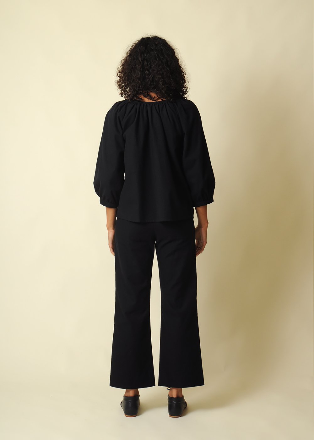 conifer_gathered_top_pant_back.JPG
