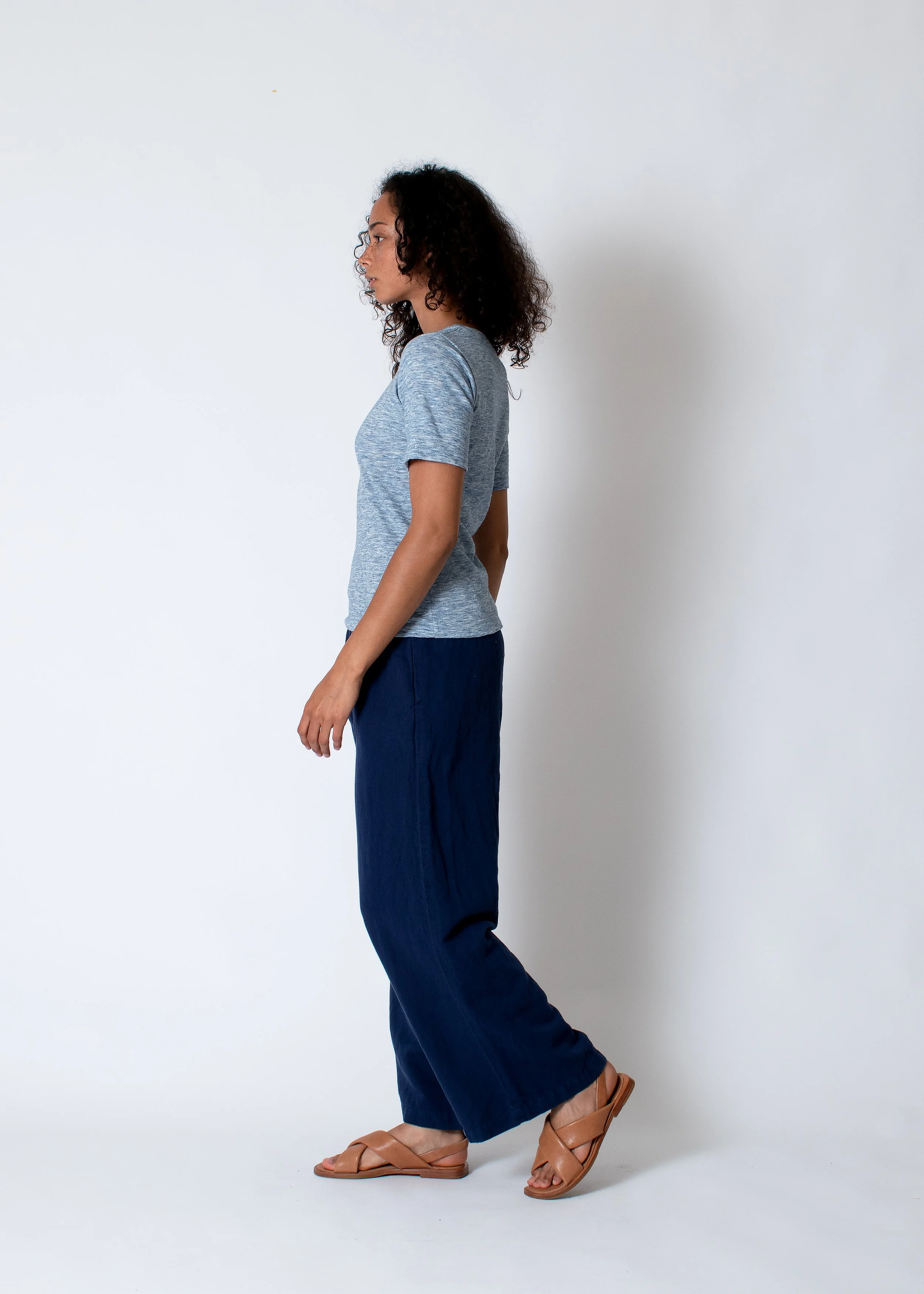 conifer_lounge_pant_navy_side_move.jpg