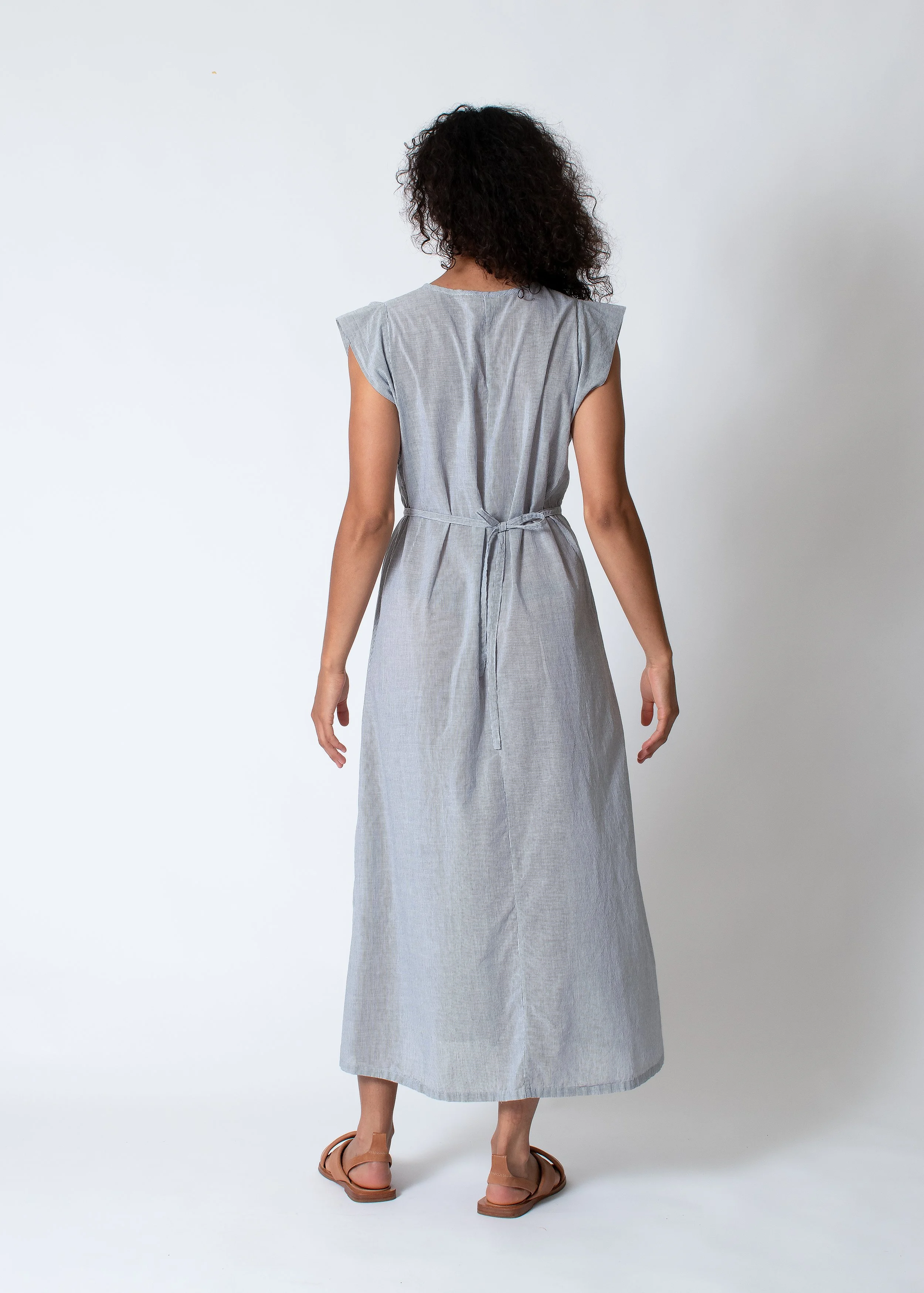 conifer_cap_slv_Dress_stripe_back.jpg