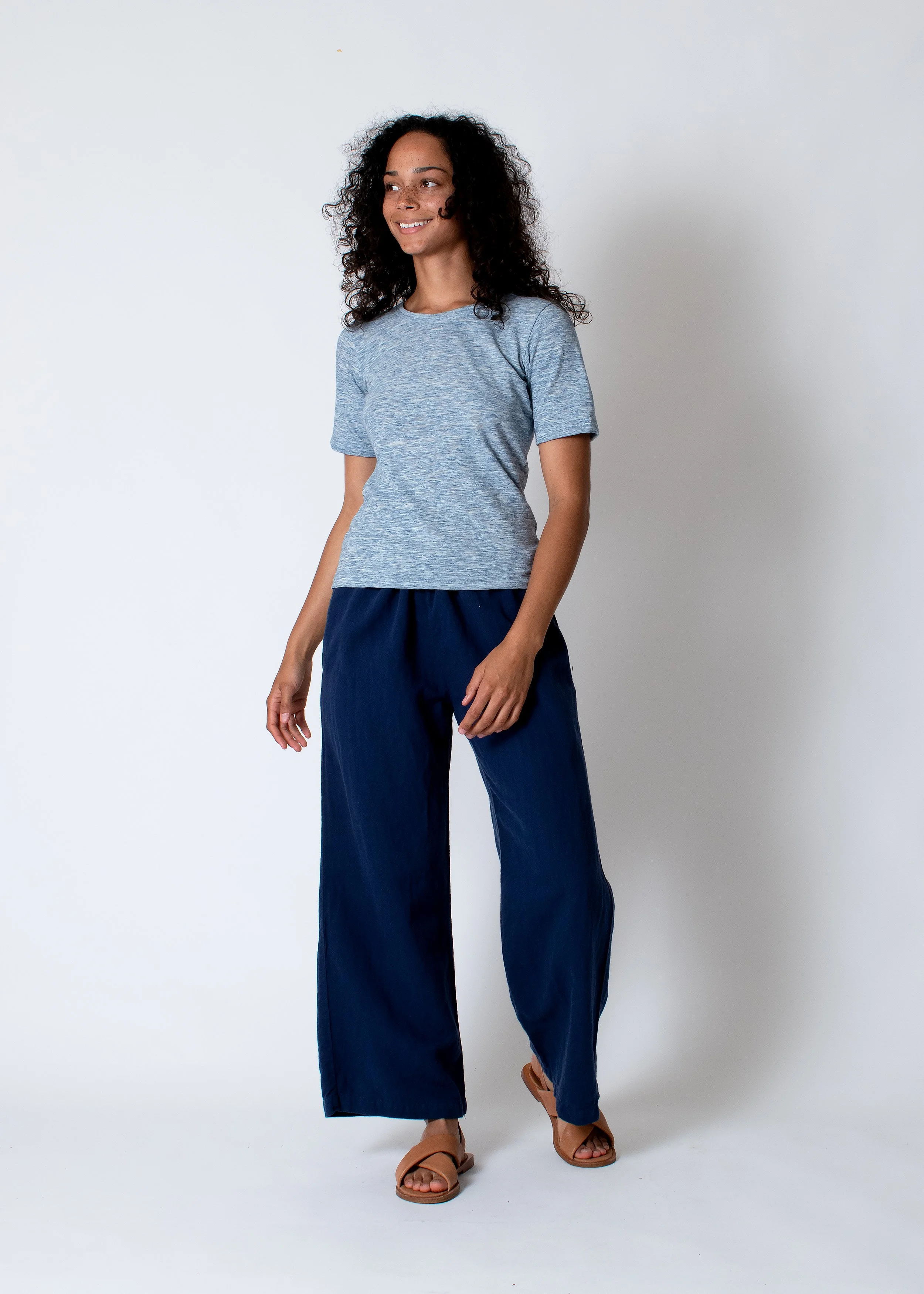 conifer_lounge_pant_navy_move.jpg