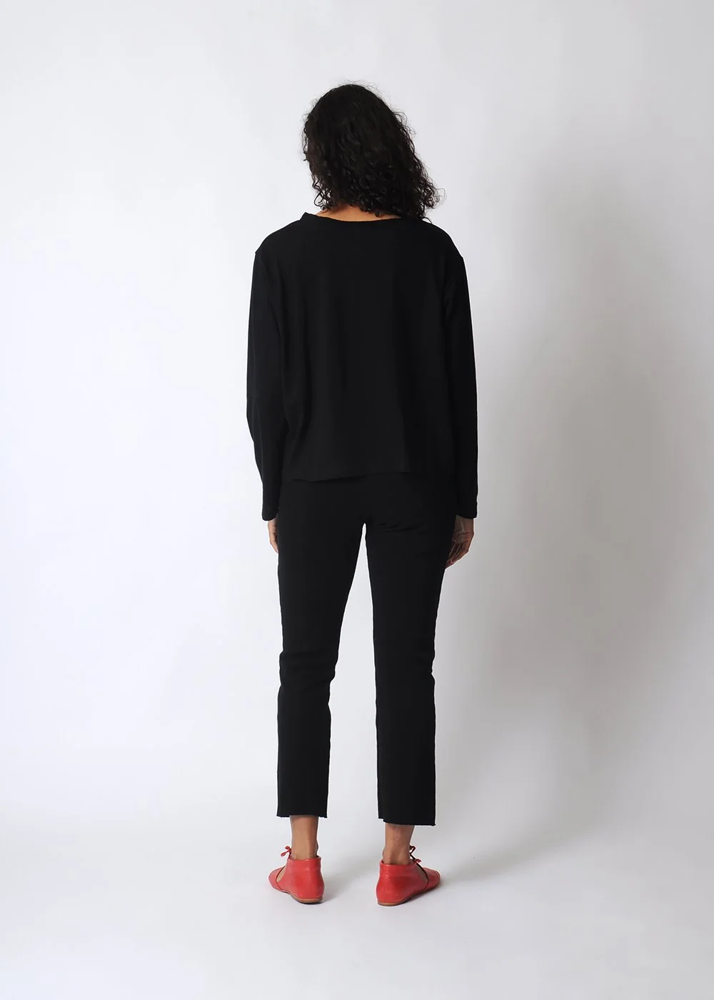 WolHide-longsleeve-B-5.jpg