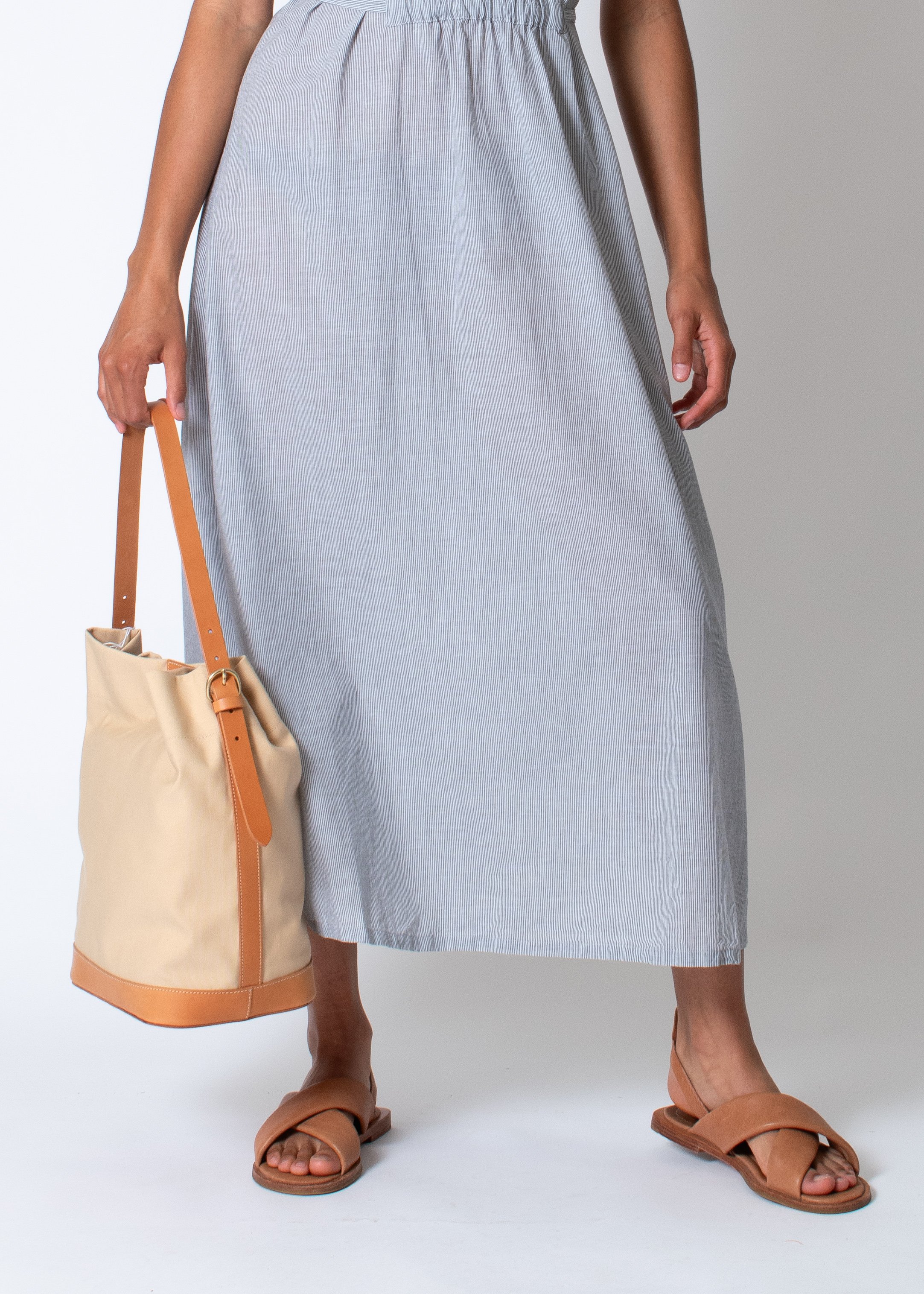 il_bisonte_bucket_bag_nat_3-2.jpg