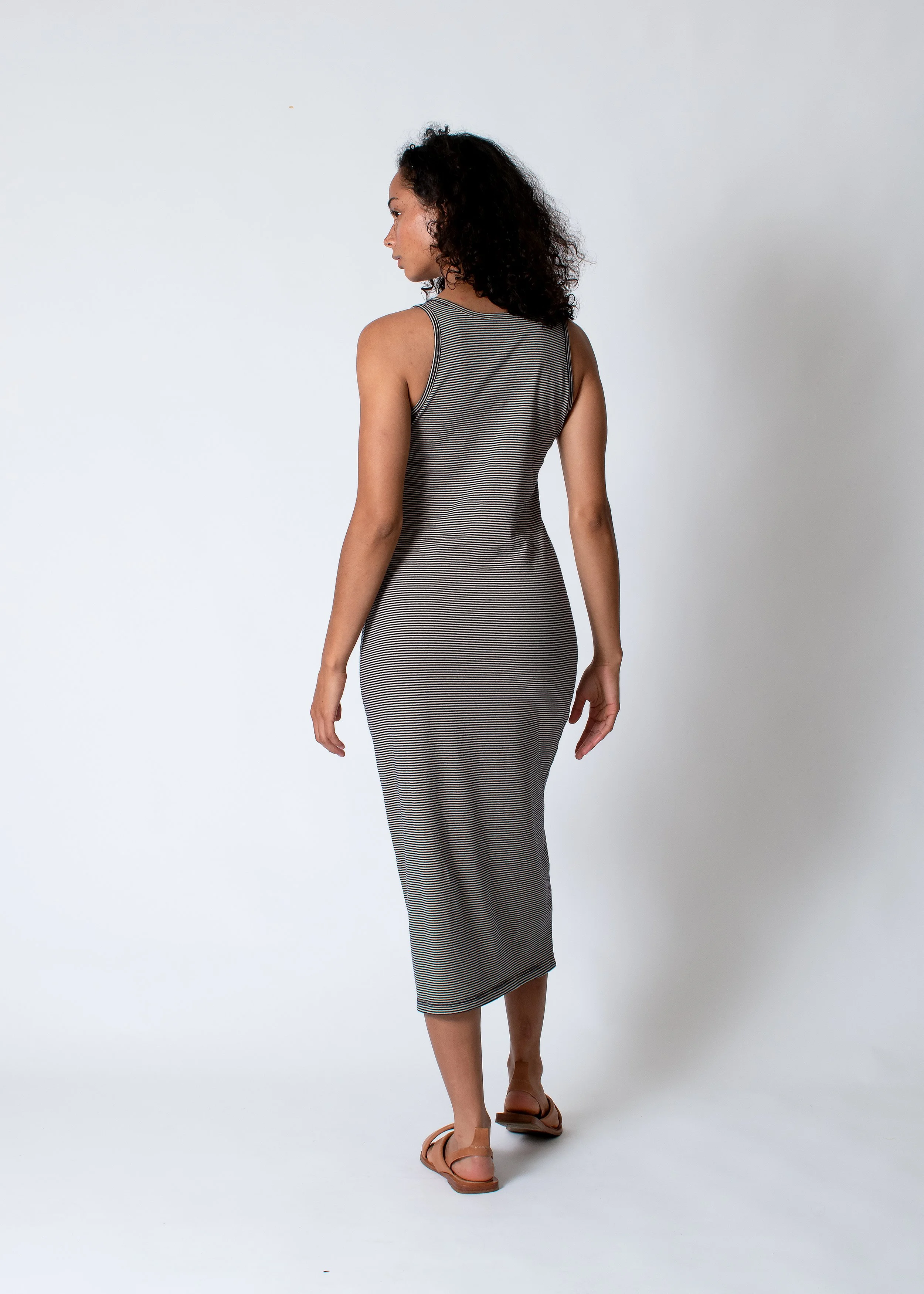 conifer_lesley_dress_back.jpg