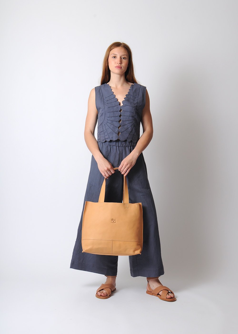 ILLBIS-TAN-TOTE 3.jpg
