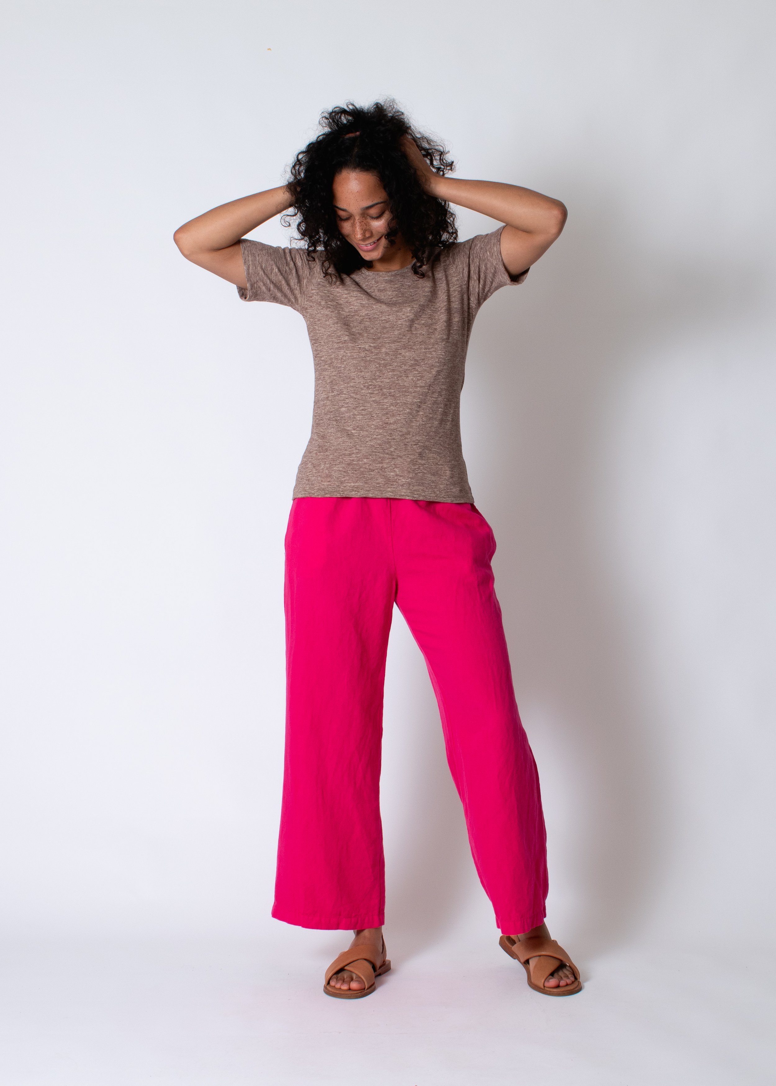 conifer_lounge_pant_pink_move_5.jpg