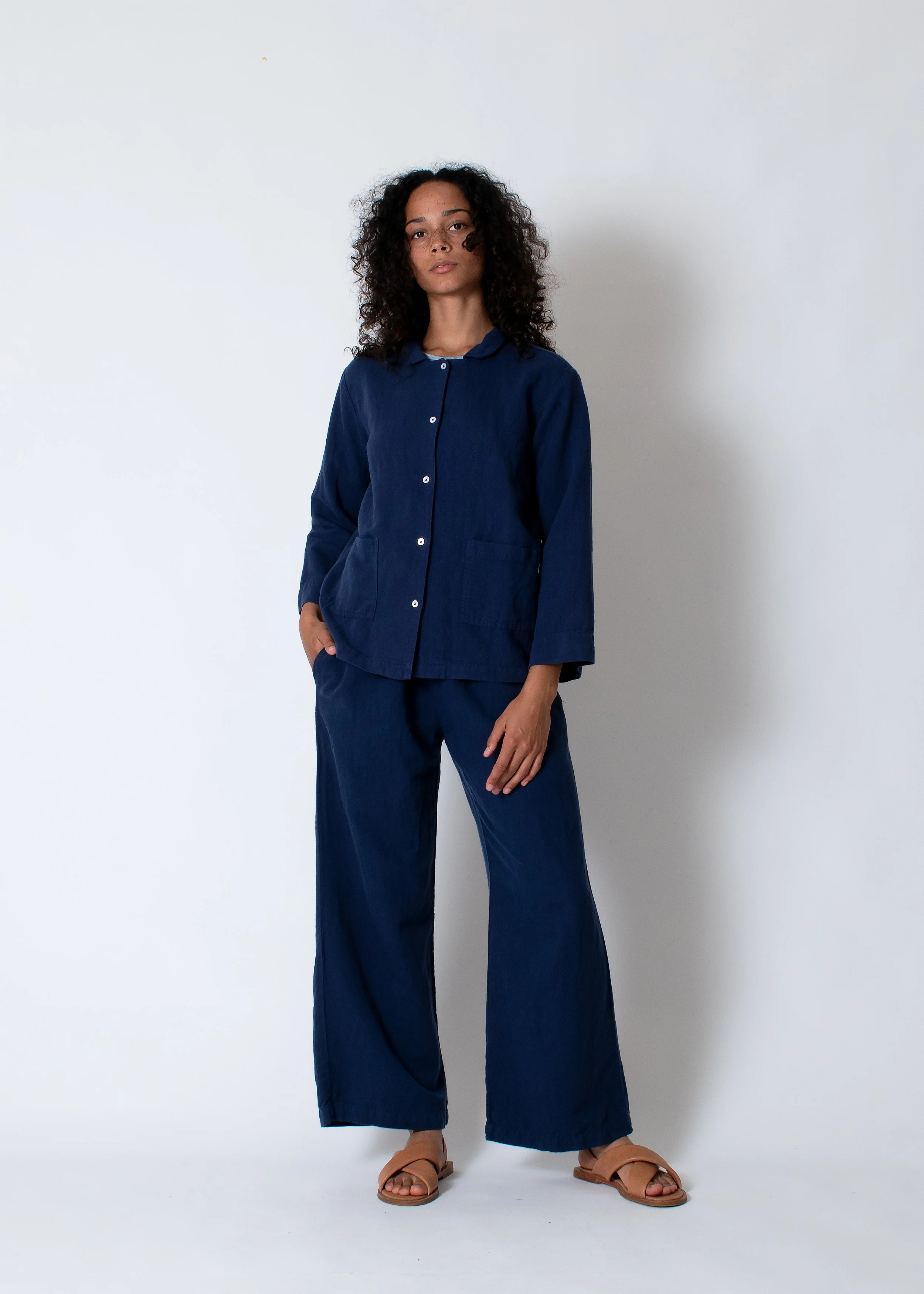 conifer_lounge_set_navy_front_4.jpg