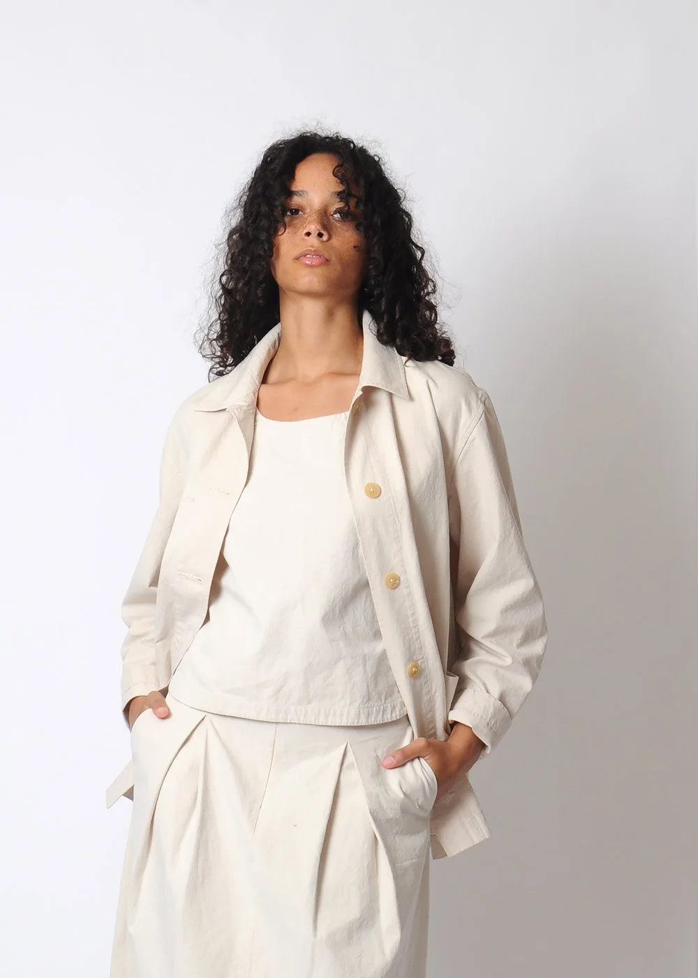 conifer_canvas_jacket_open_pockets.jpg