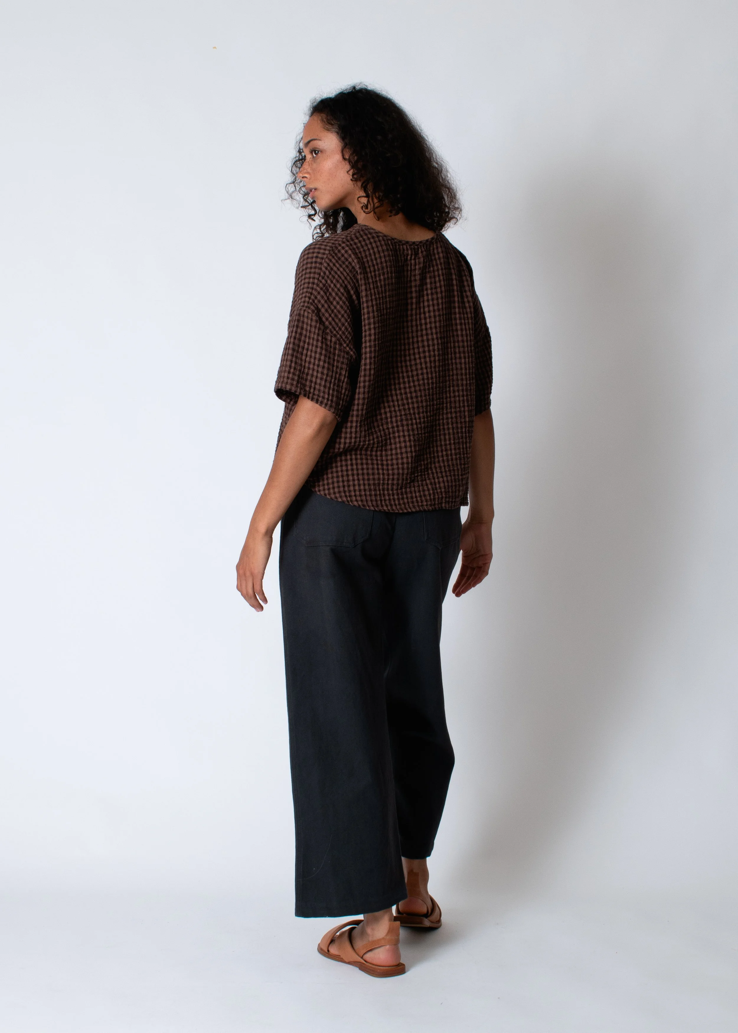 conifer_pullover_top_brn_chk_back.jpg