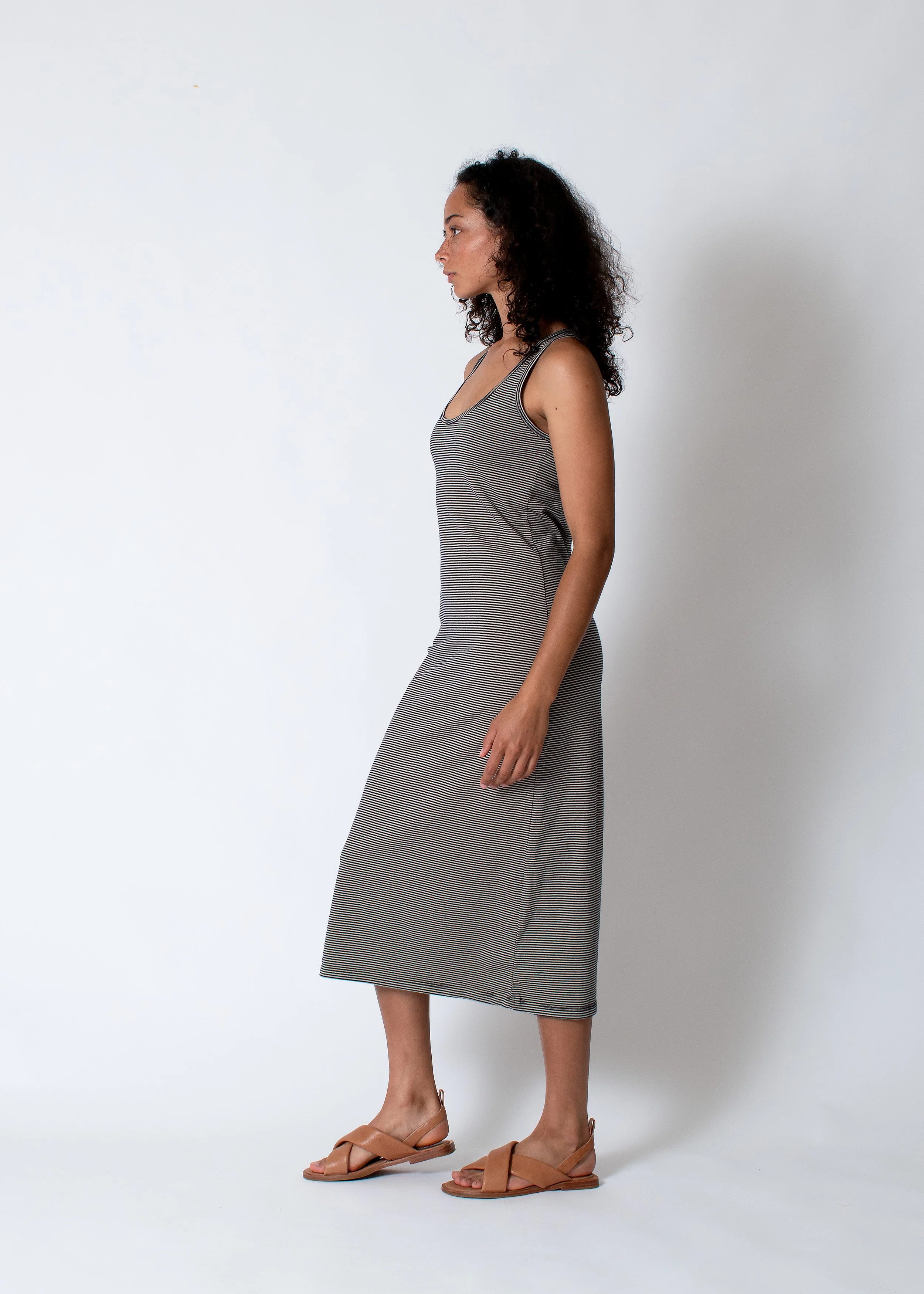 conifer_lesley_dress_side.jpg