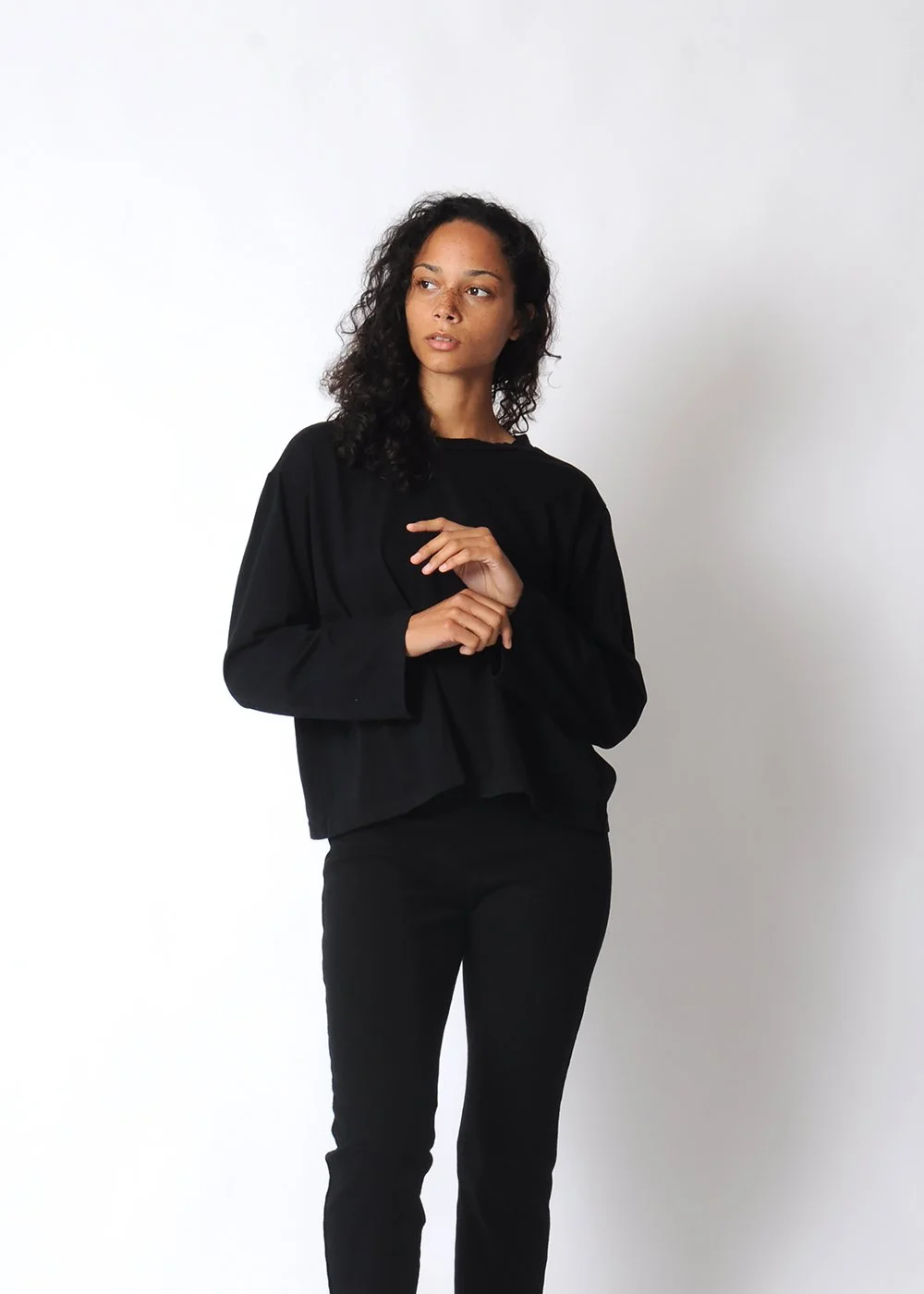 WolHide-longsleeve-B-4.jpg