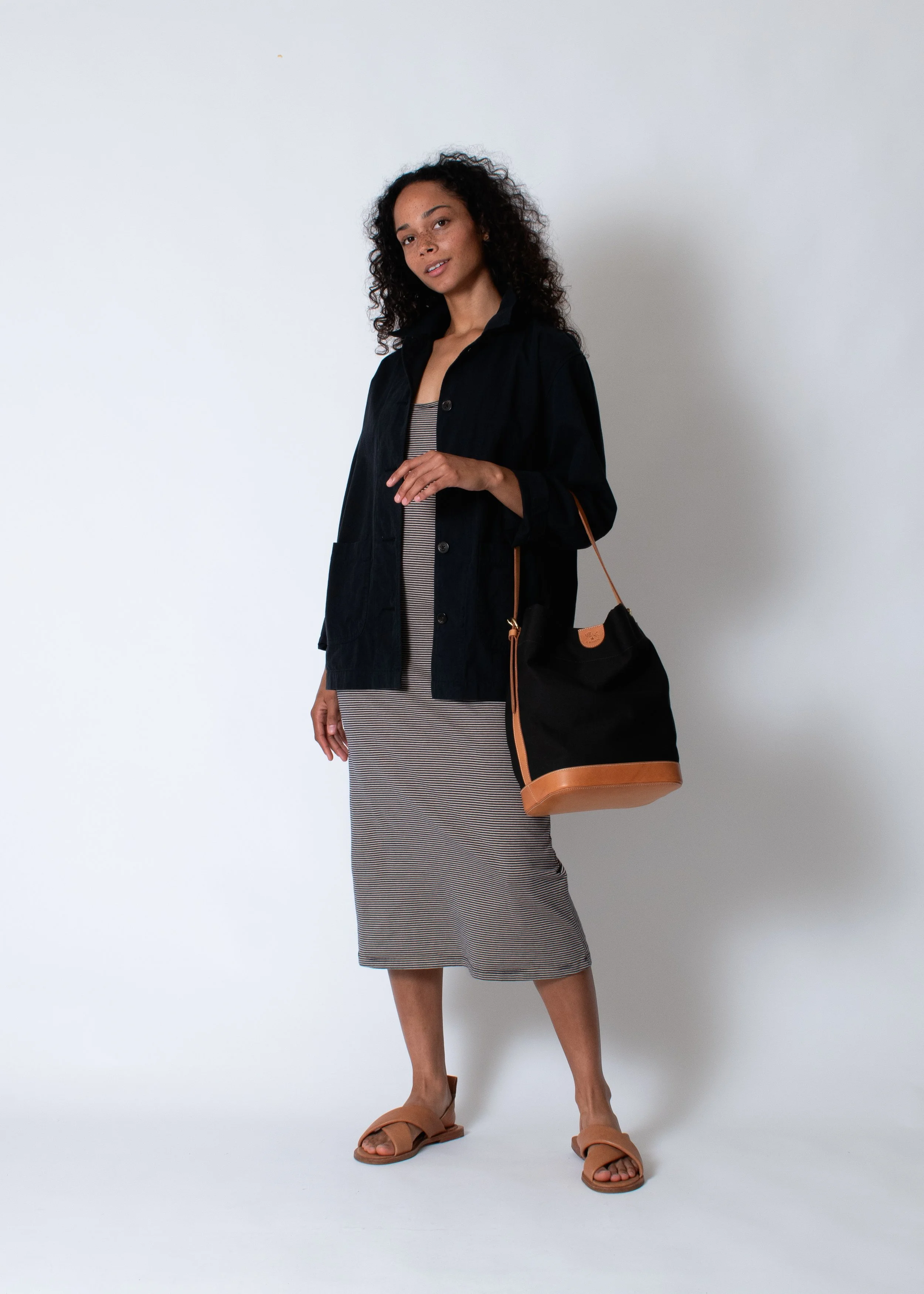 il_Bisonte_bucket_Bag_7.jpg