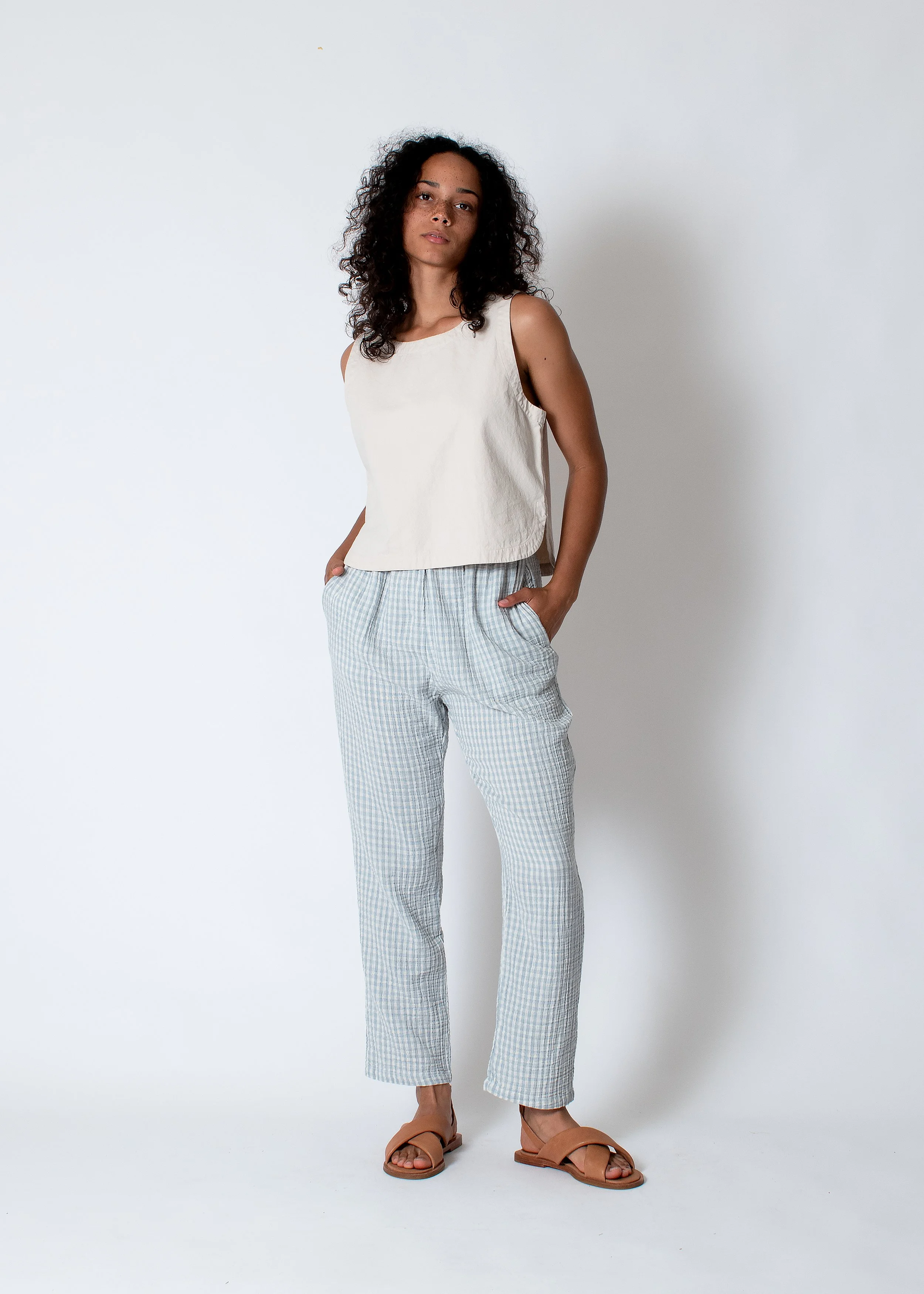 conifer_easy_pant_blu_wht_pockets.jpg