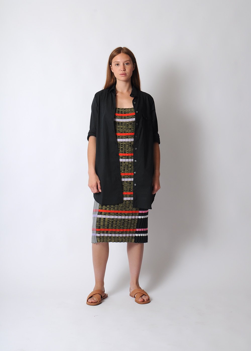 ARTSHIRT BLACK+WYPskirt 4.jpg